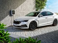 SKODA Octavia (2020) - picture 1 of 12
