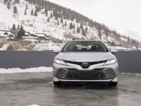 Toyota Camry XLE (2020) - picture 1 of 7