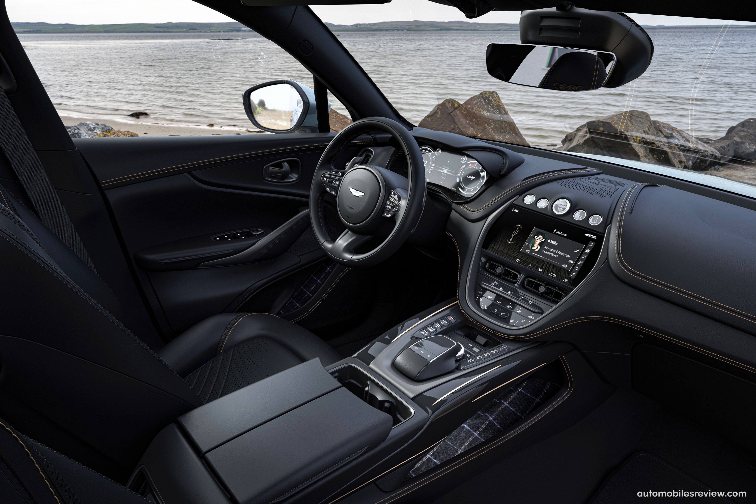 Aston Martin DBX