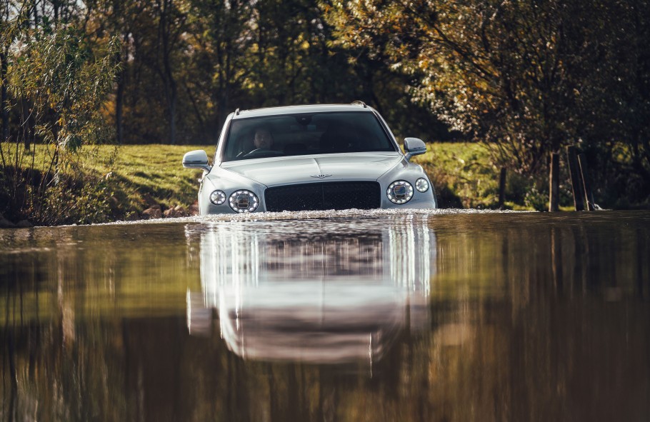  Bentley Bentayga V8 SUV (2021)