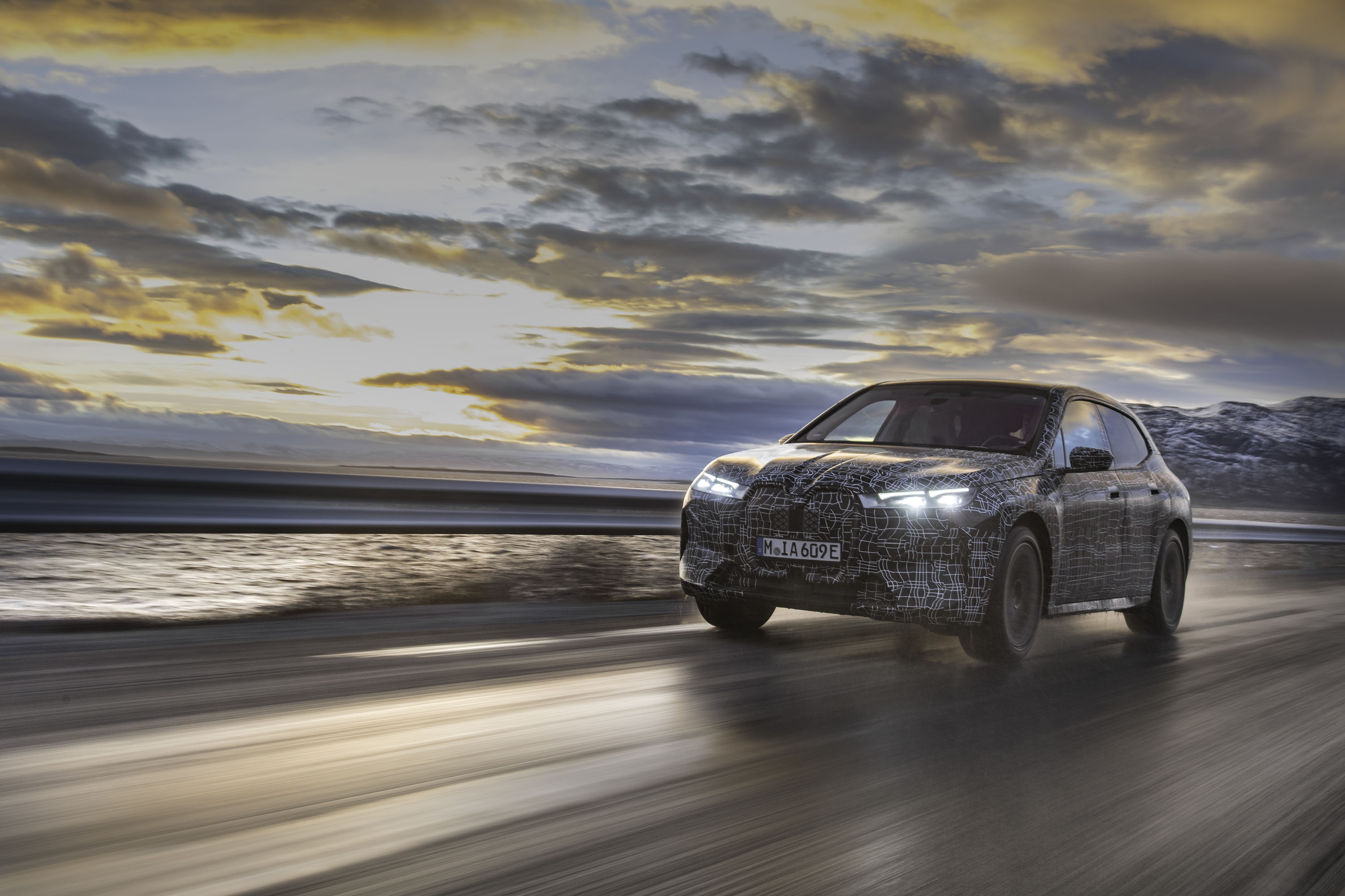 BMW iX
