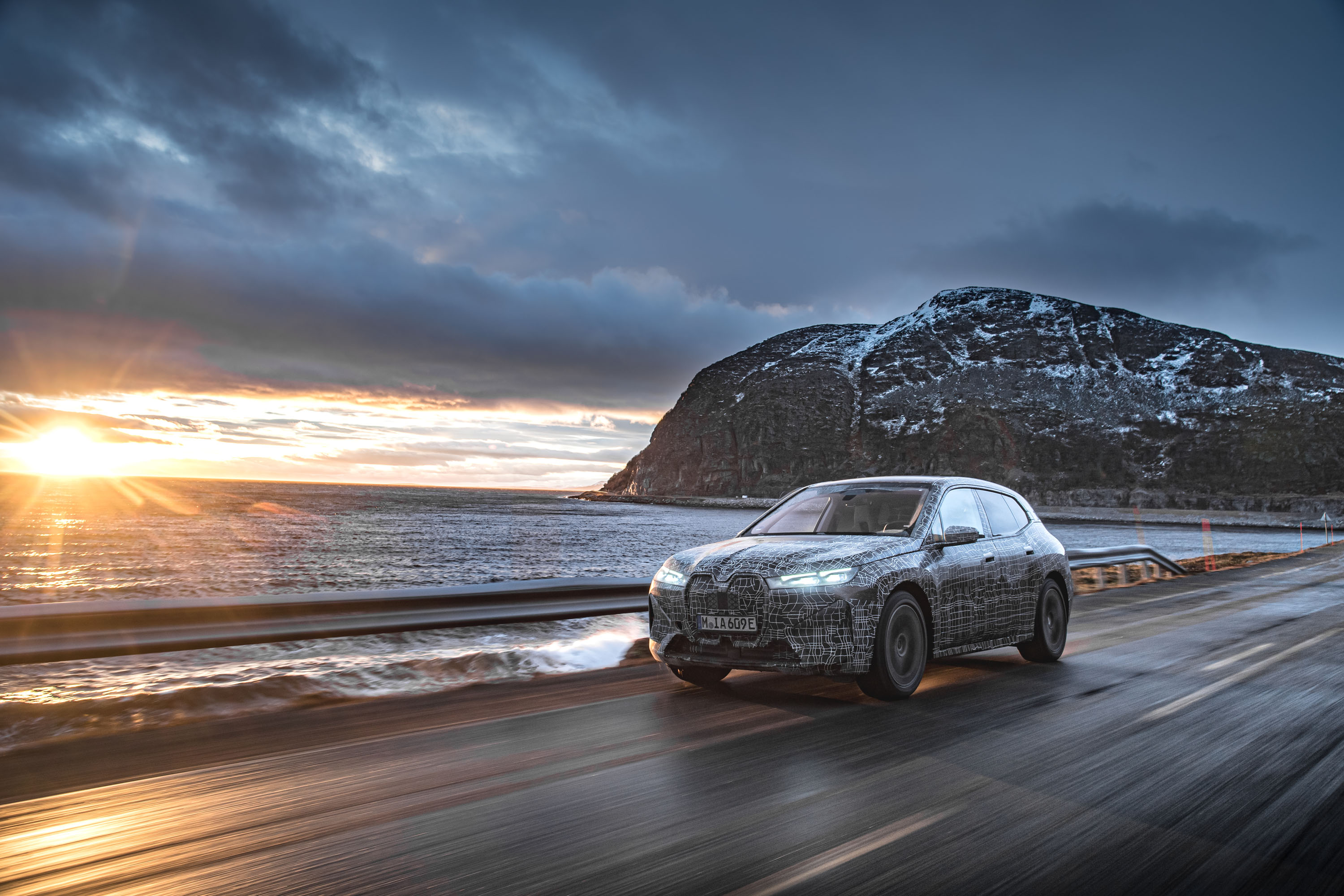 BMW iX