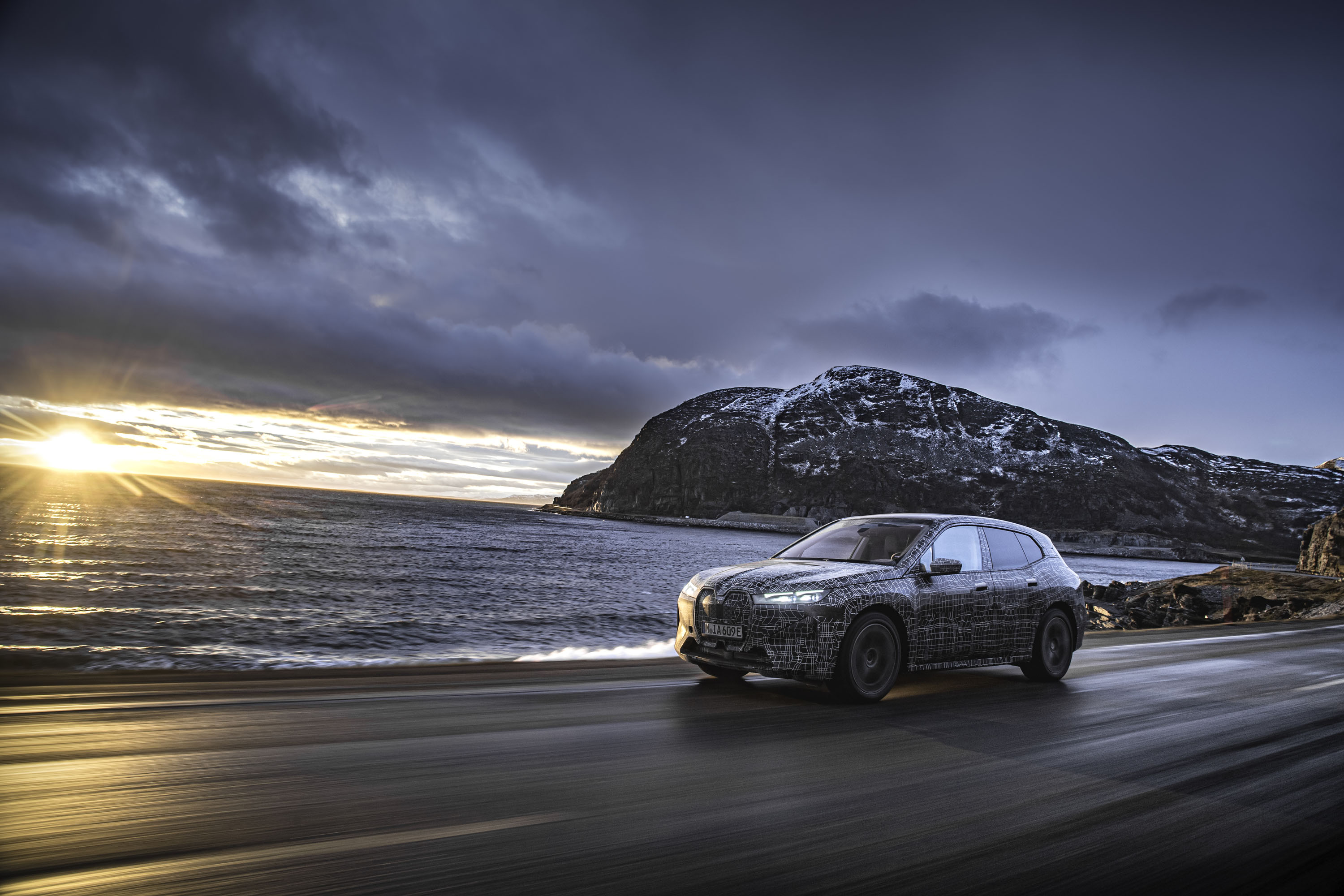 BMW iX