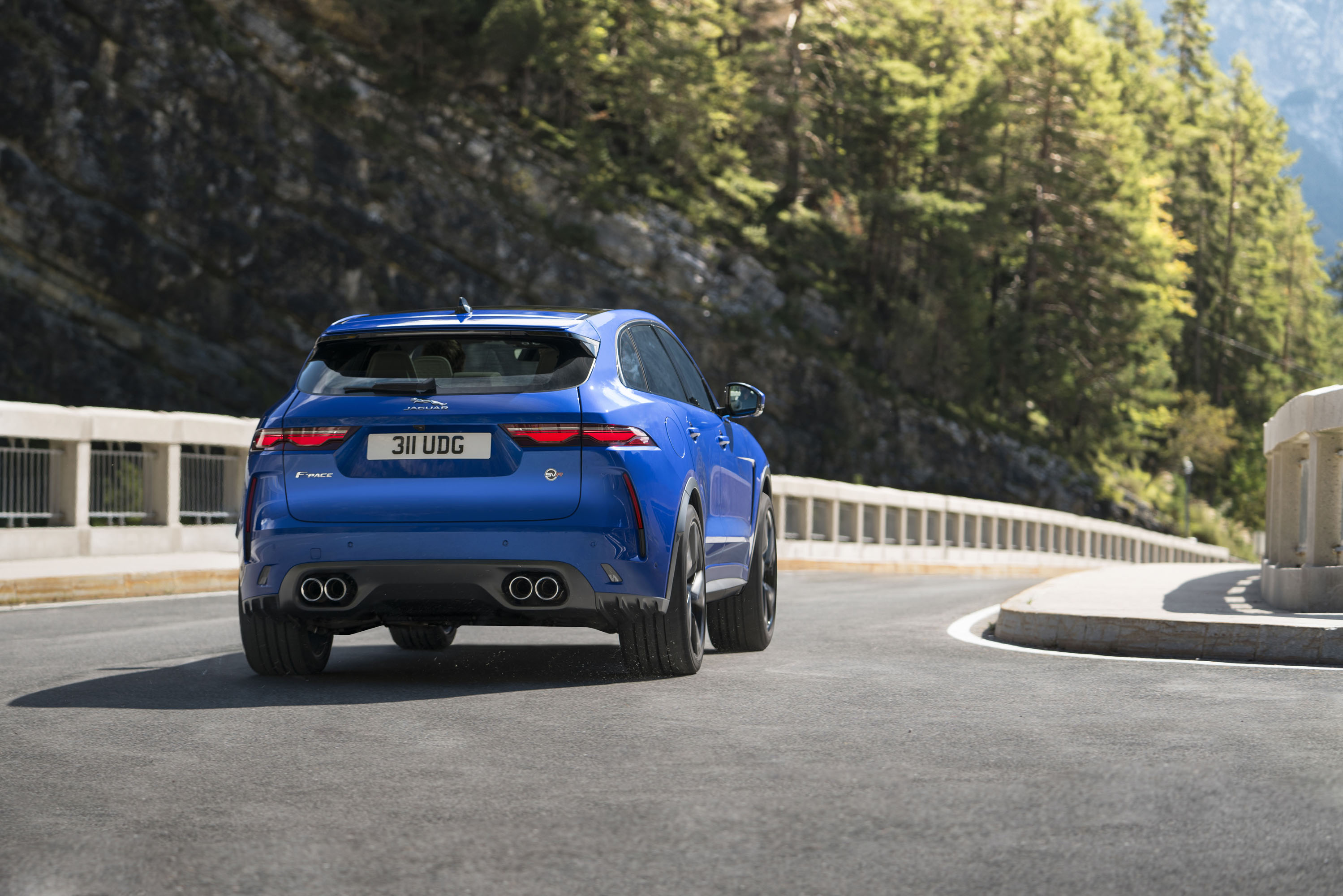 Jaguar F-PACE SVR SUV