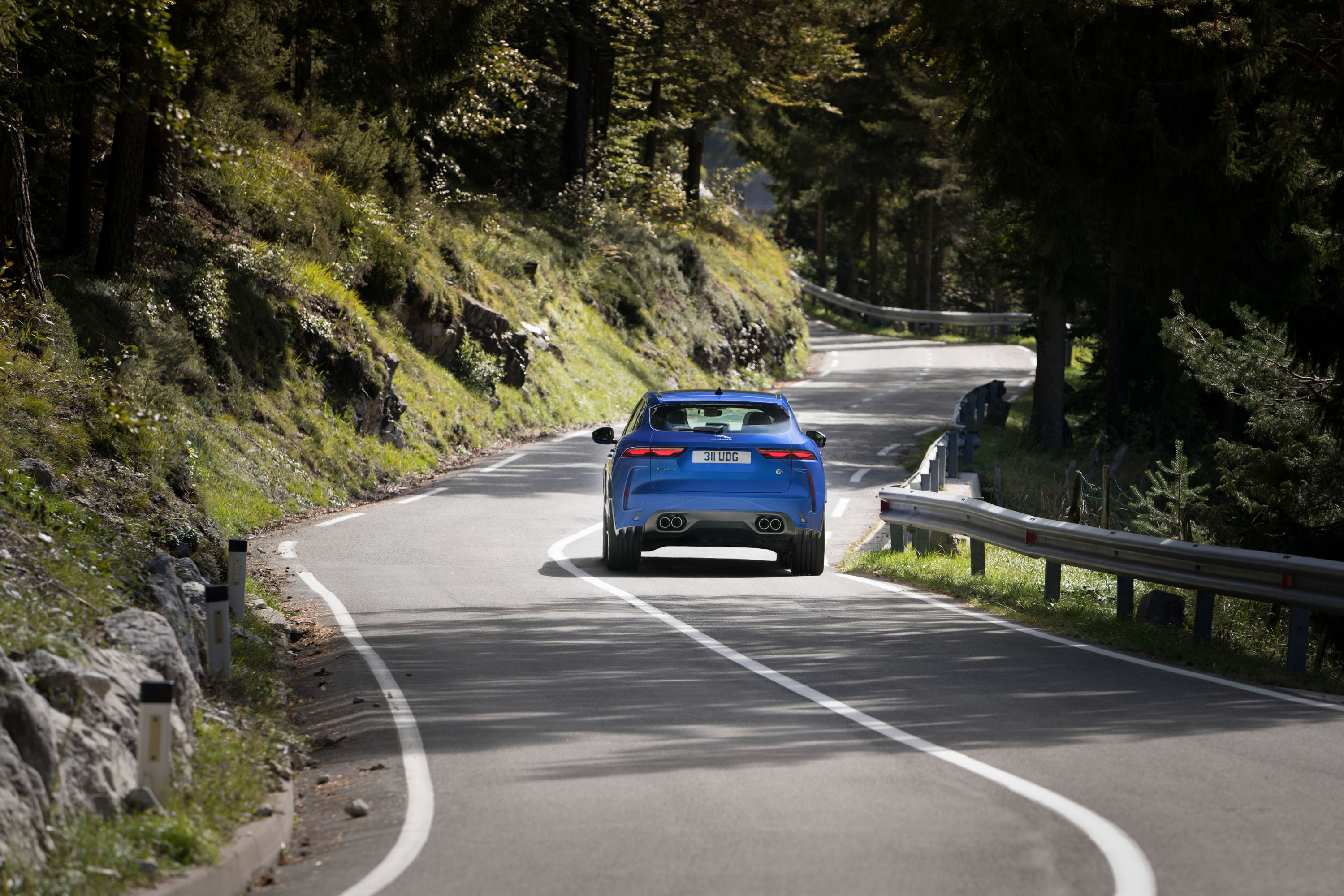 Jaguar F-PACE SVR SUV