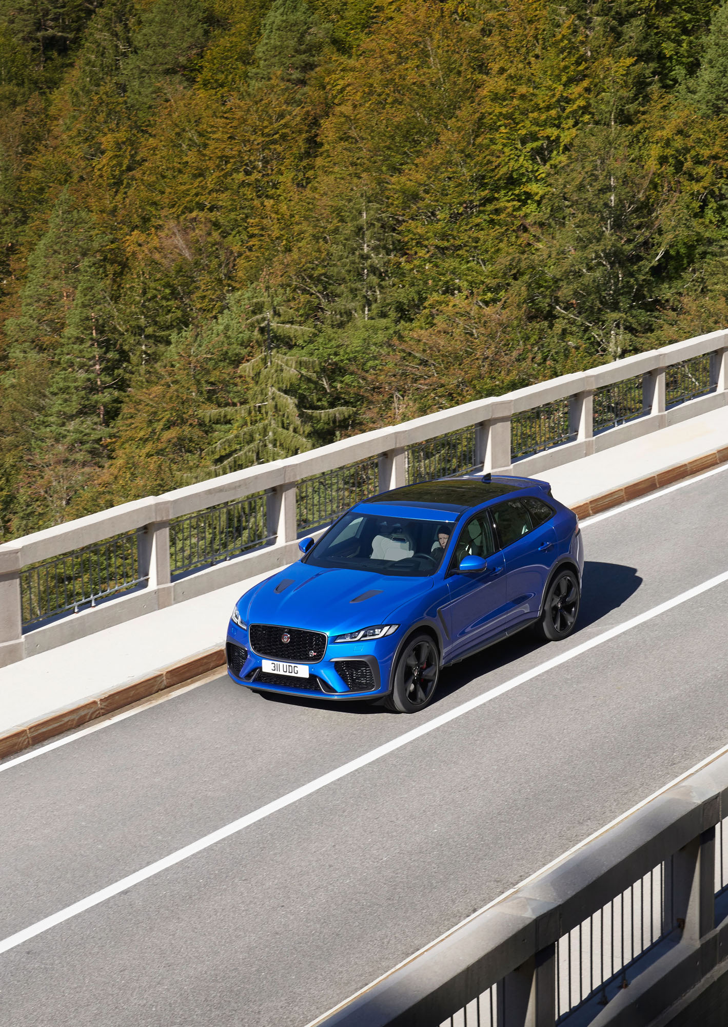 Jaguar F-PACE SVR SUV
