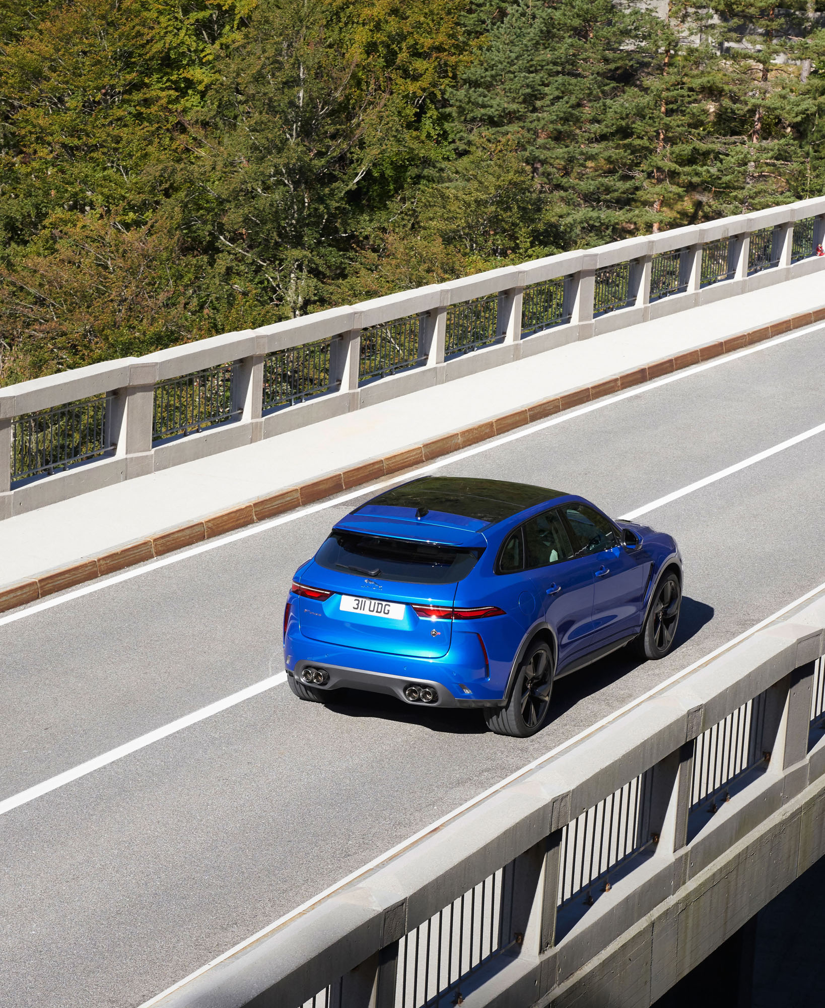 Jaguar F-PACE SVR SUV
