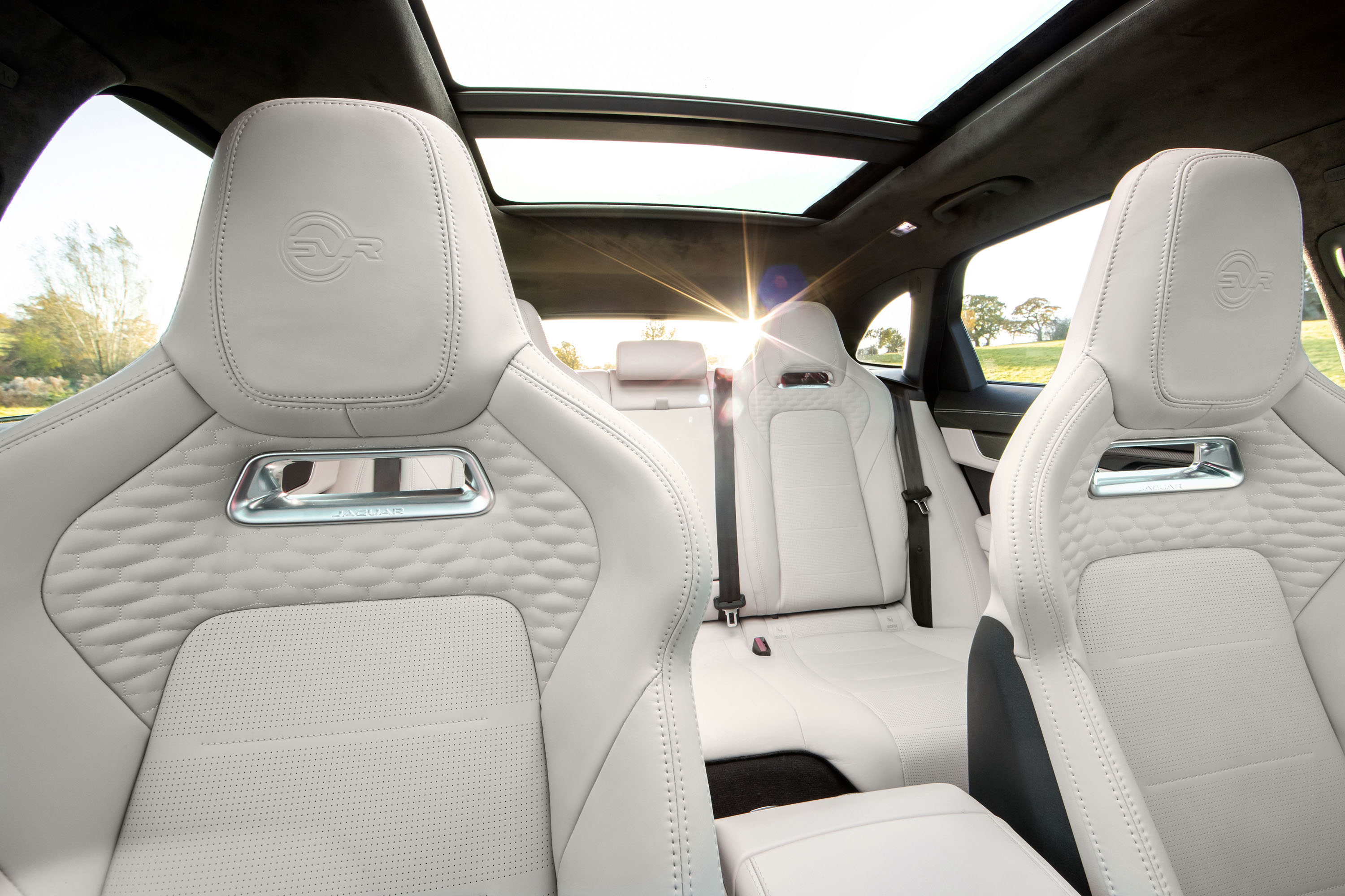 Jaguar F-PACE SVR SUV
