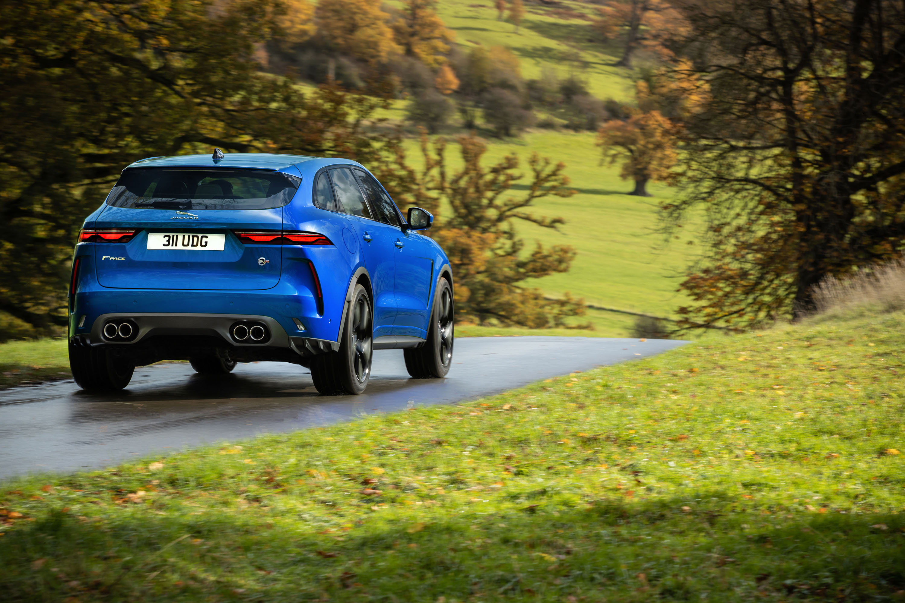 Jaguar F-PACE SVR SUV