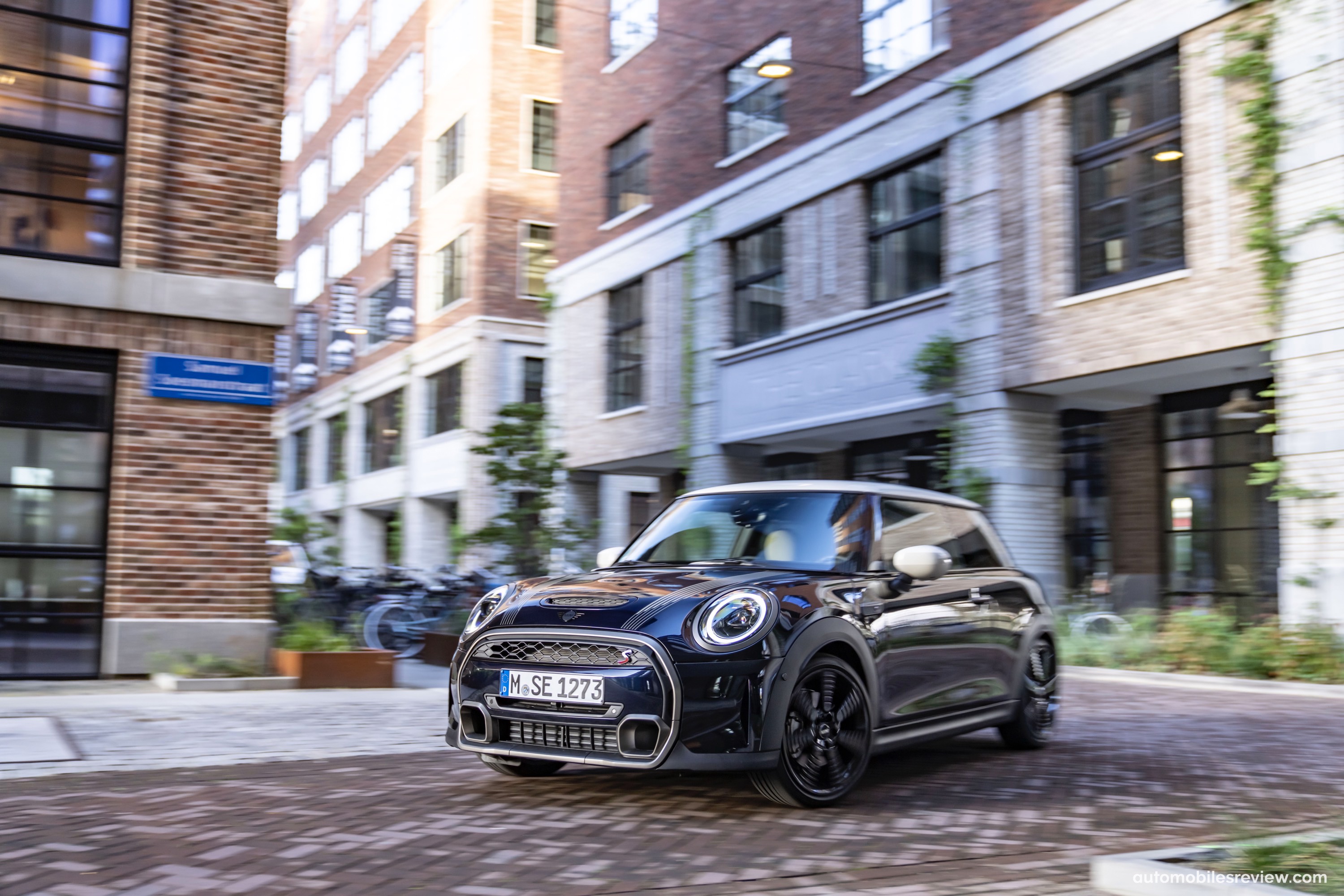 MINI Cooper S 3-door Resolute Edition