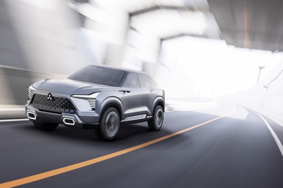  Mitsubishi XFC Concept (2022)