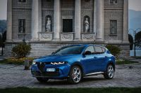 Alfa Romeo Tonale Hybrid (2023) - picture 4 of 44