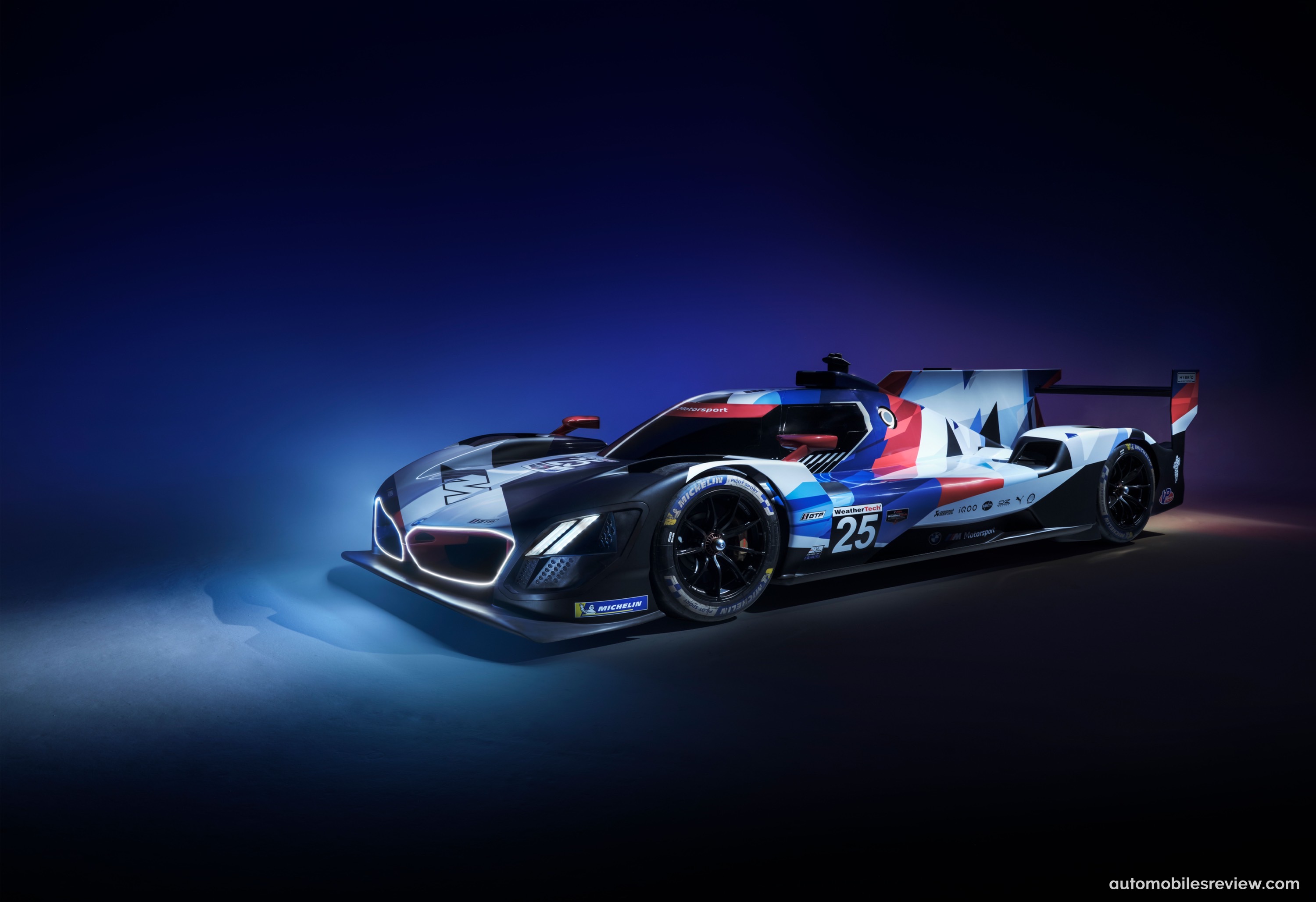 BMW M Hybrid V8 Racecar
