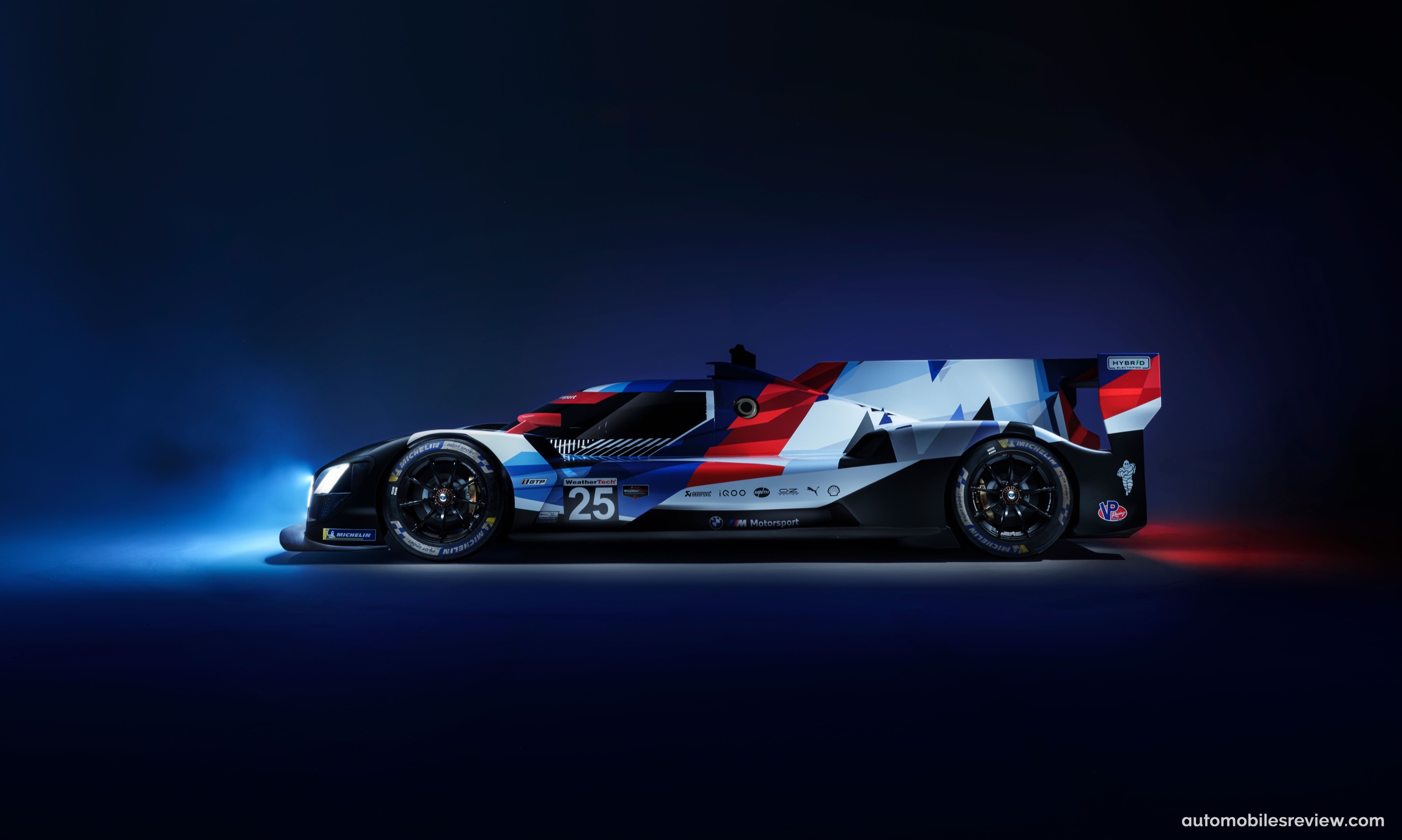 BMW M Hybrid V8 Racecar