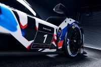 BMW M Hybrid V8 (2023)