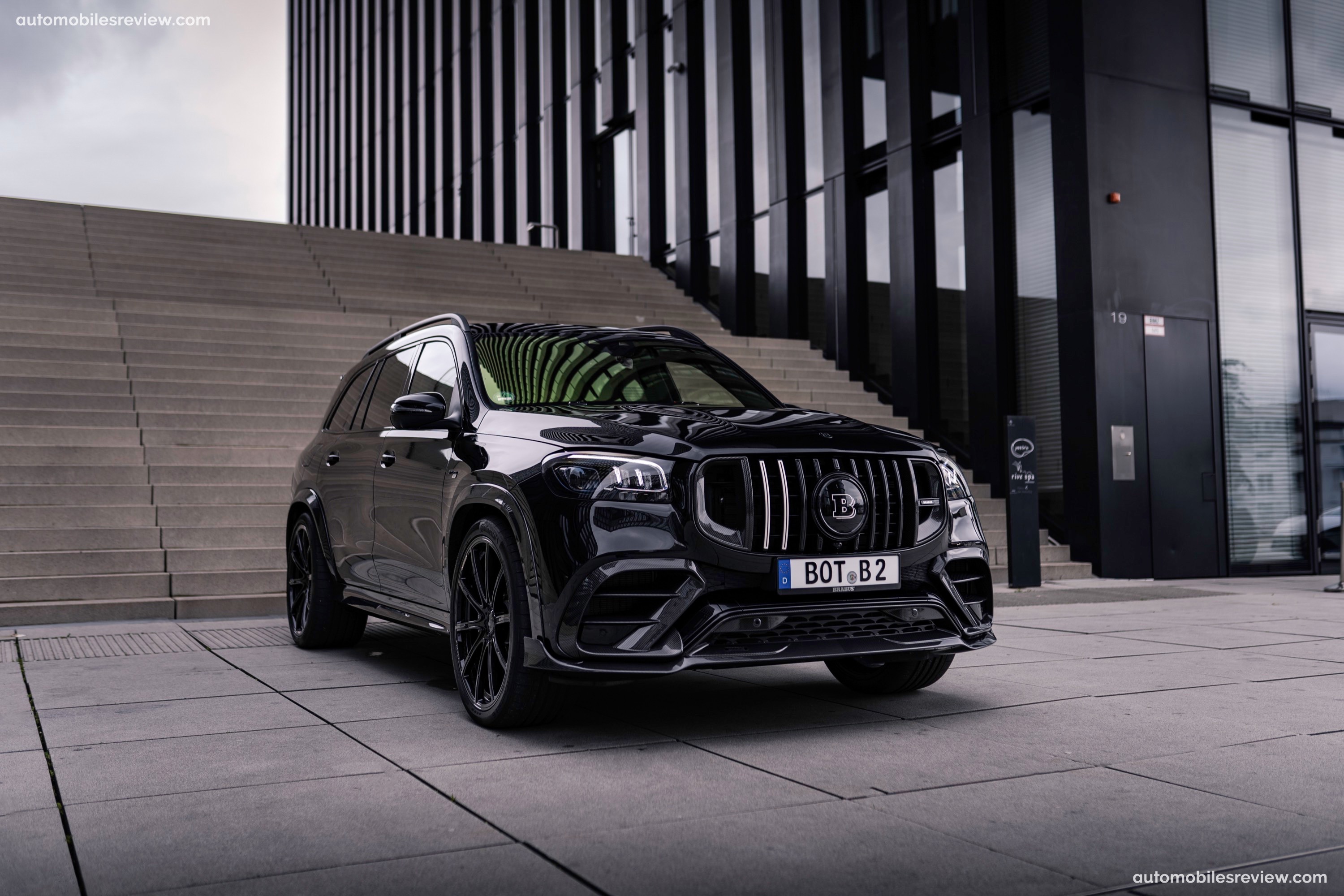 Brabus 900 SUPERBLACK Mercedes-AMG GLS 63
