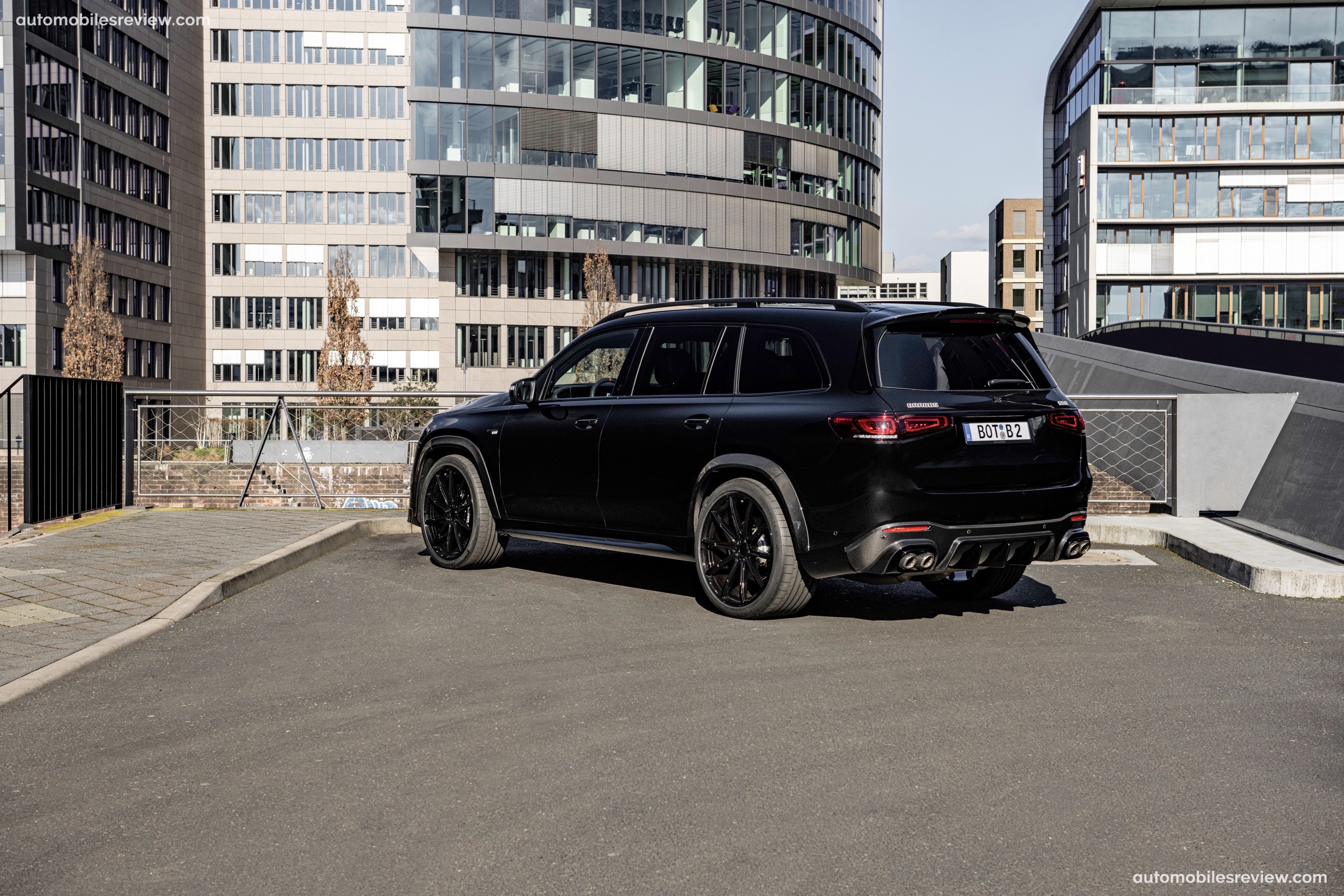 Brabus 900 SUPERBLACK Mercedes-AMG GLS 63