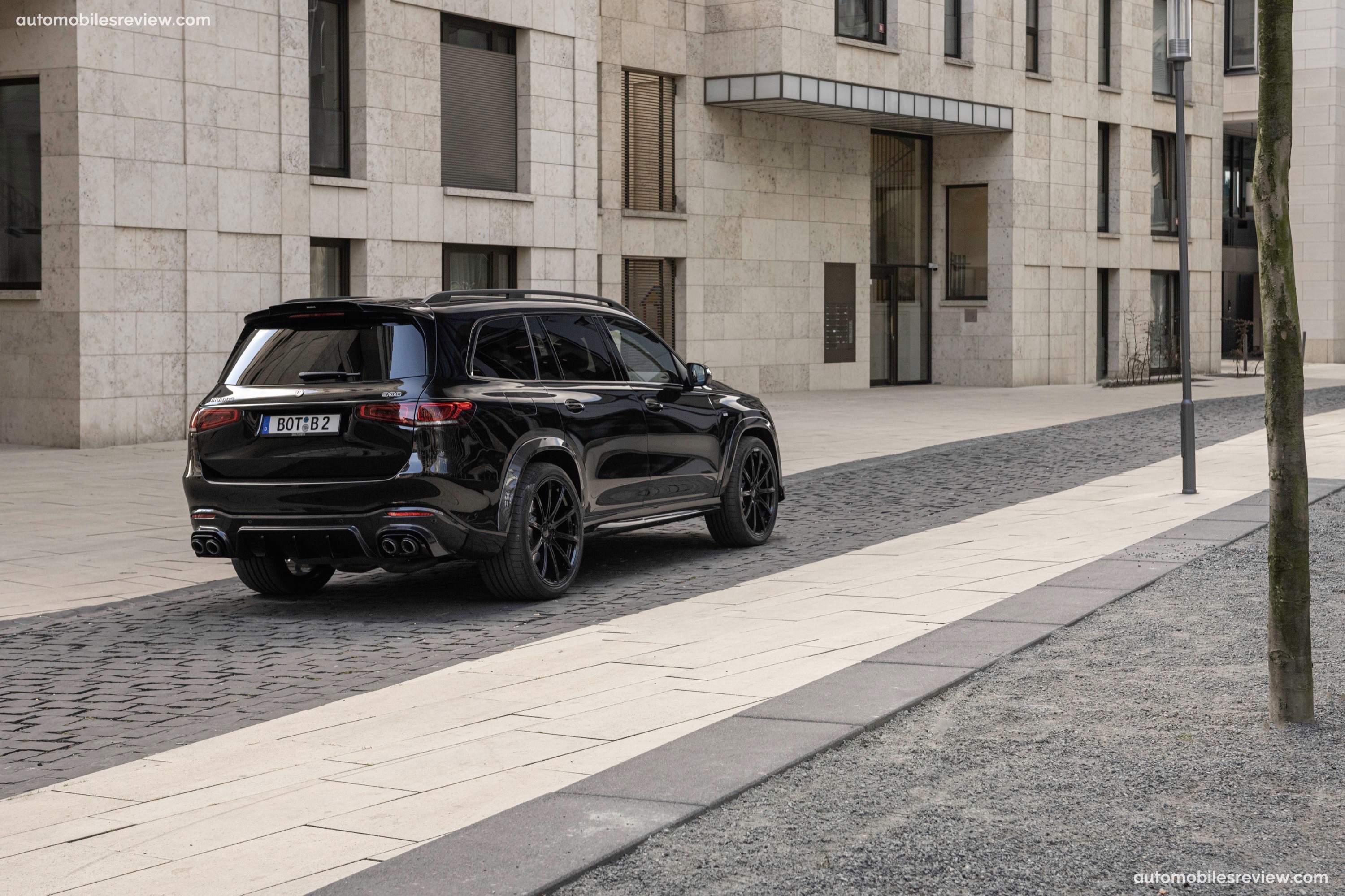 Brabus 900 SUPERBLACK Mercedes-AMG GLS 63