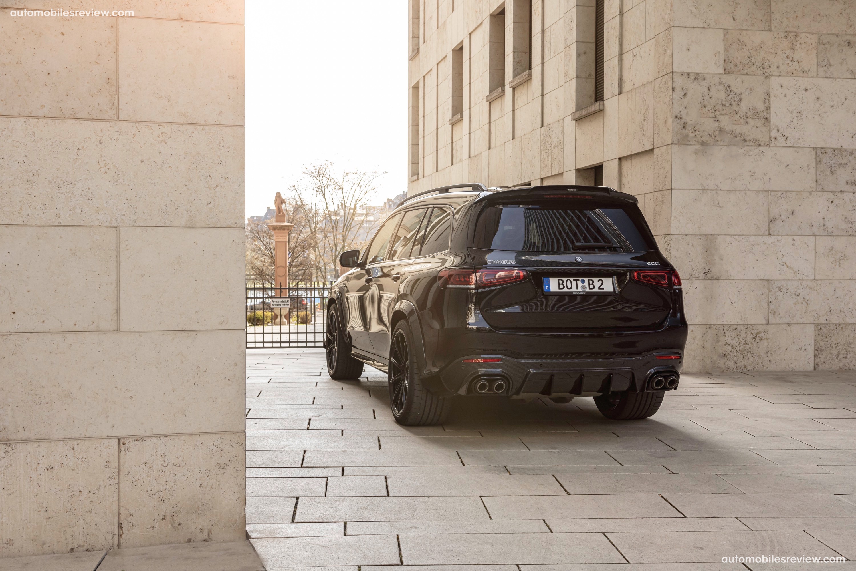Brabus 900 SUPERBLACK Mercedes-AMG GLS 63