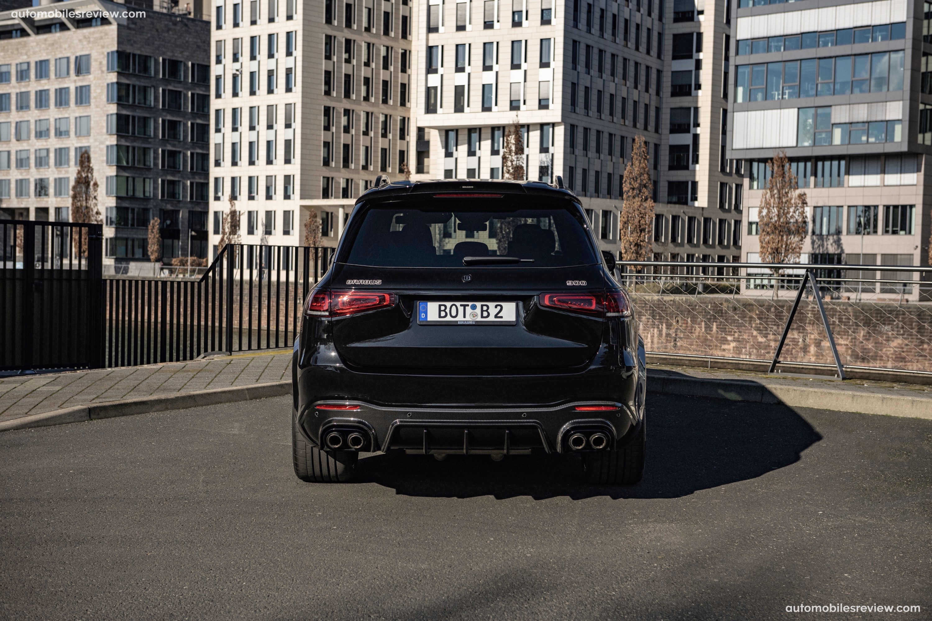 Brabus 900 SUPERBLACK Mercedes-AMG GLS 63