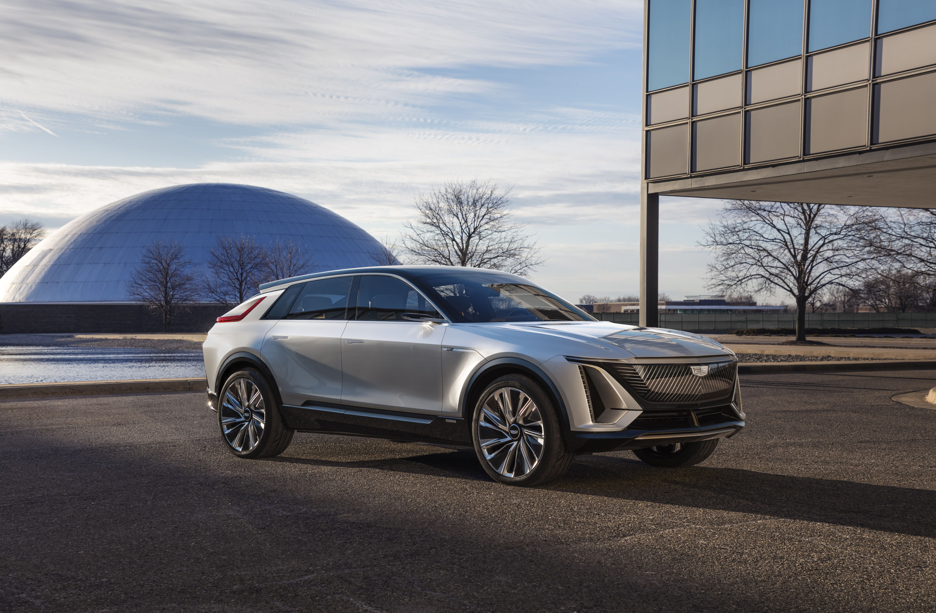 Cadillac LYRIQ