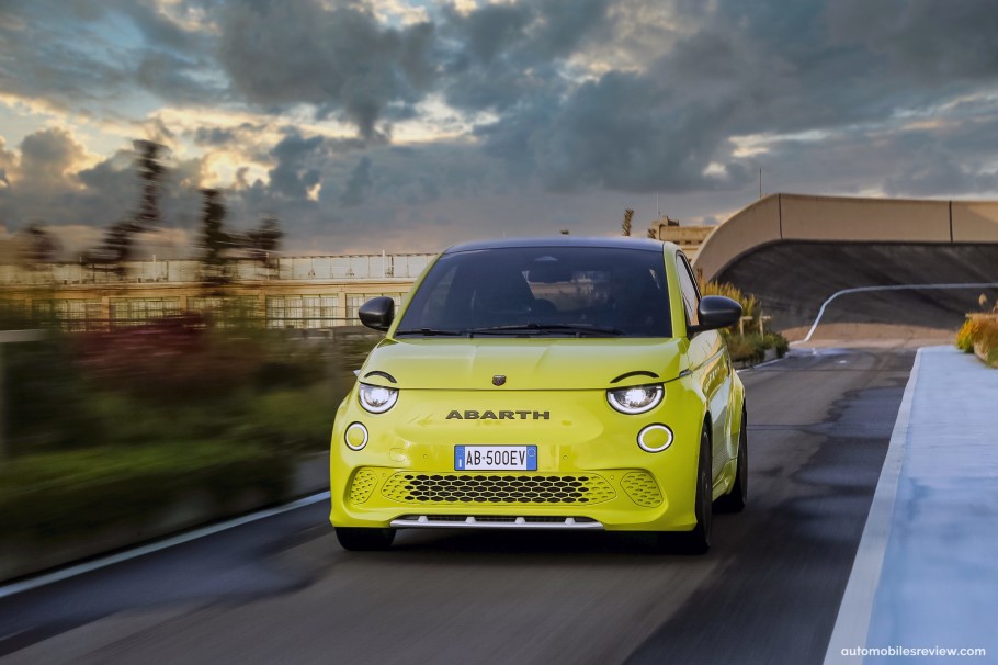 Fiat Abarth 500e (2023)