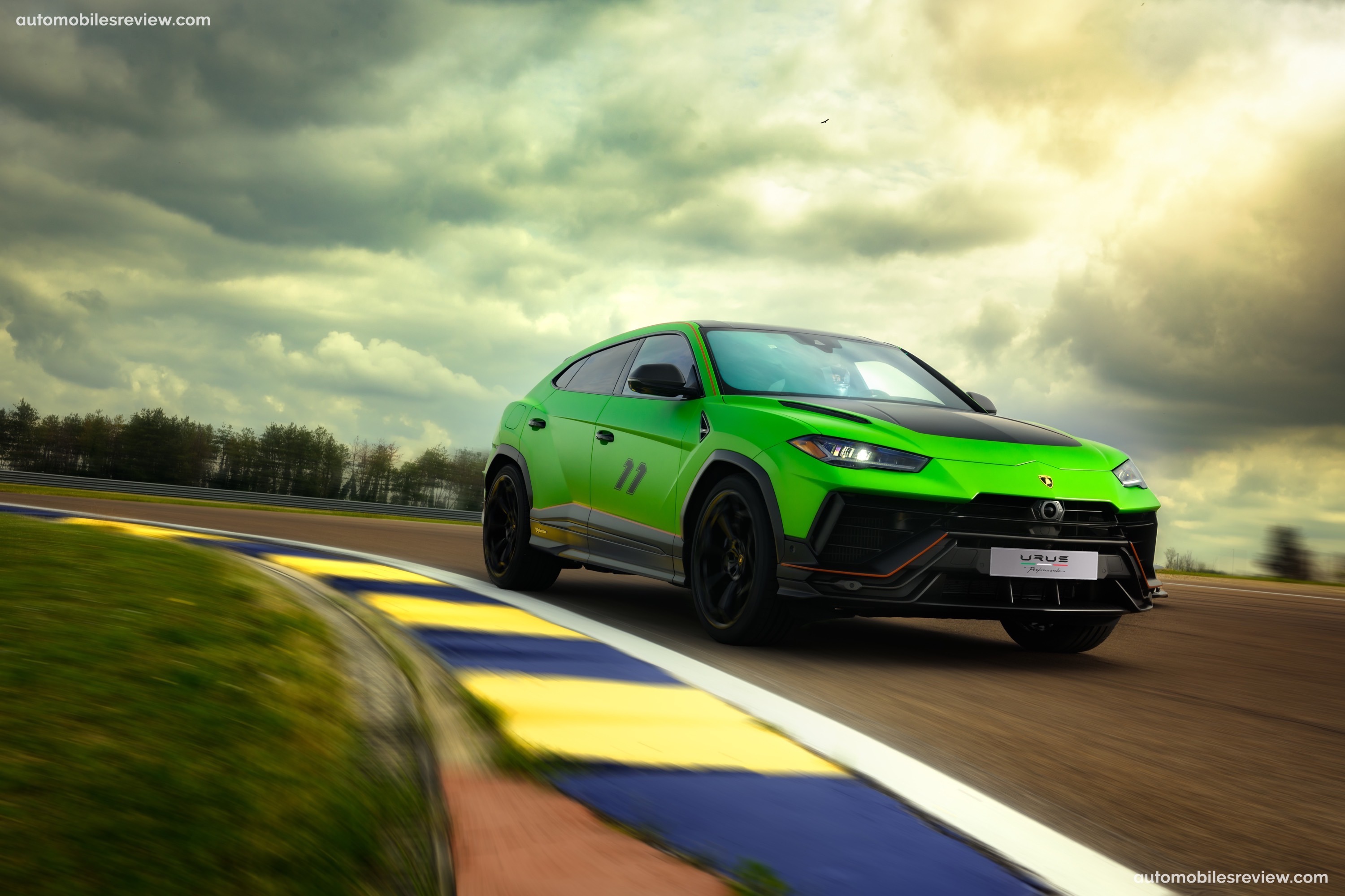 Lamborghini Urus Performante Essenza SCV12 Edition