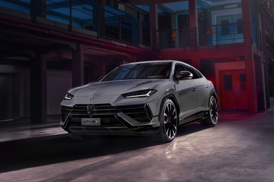  Lamborghini Urus S (2023)