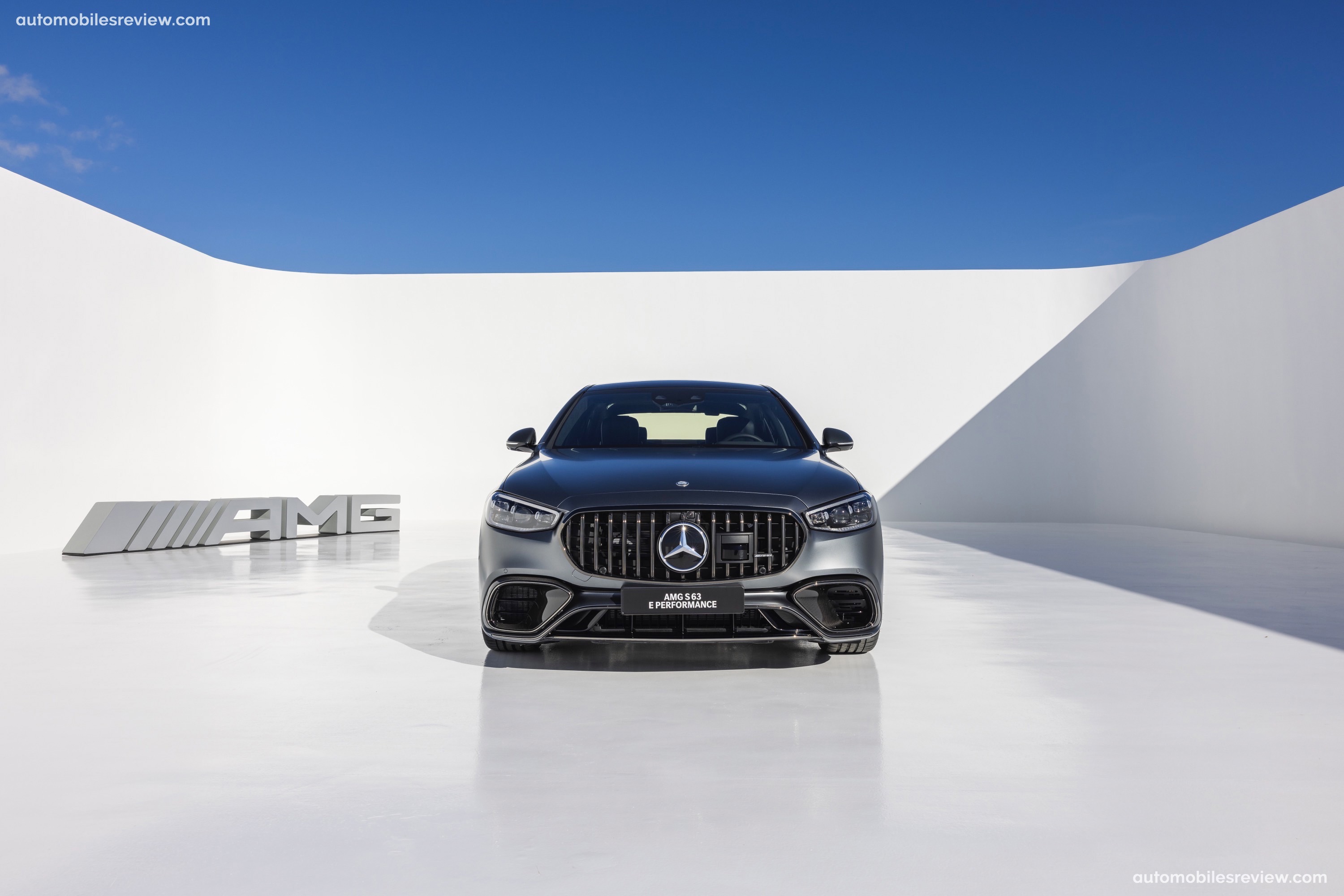 Mercedes-Benz S63 AMG E Performance