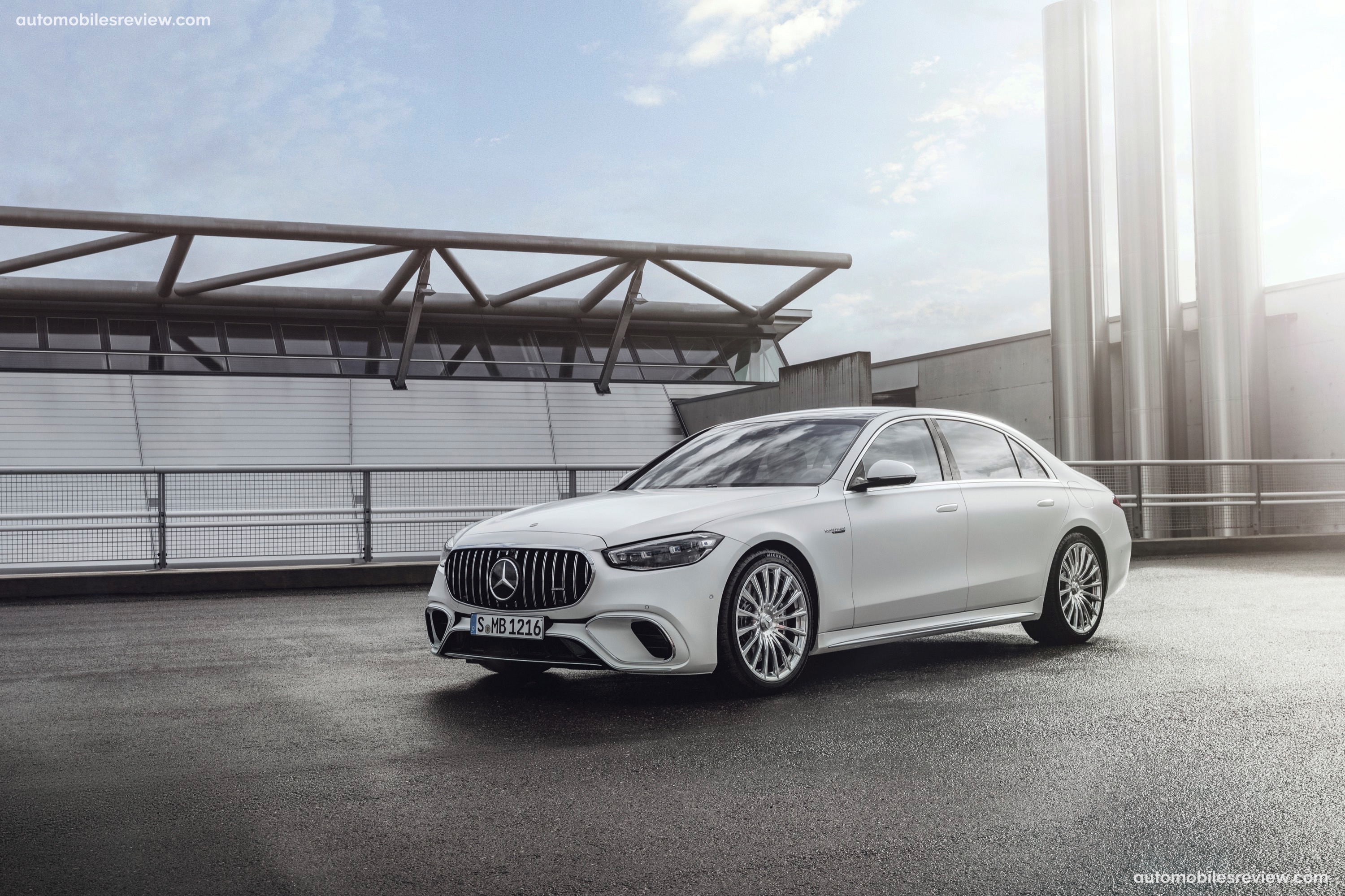 Mercedes-Benz S63 AMG E Performance