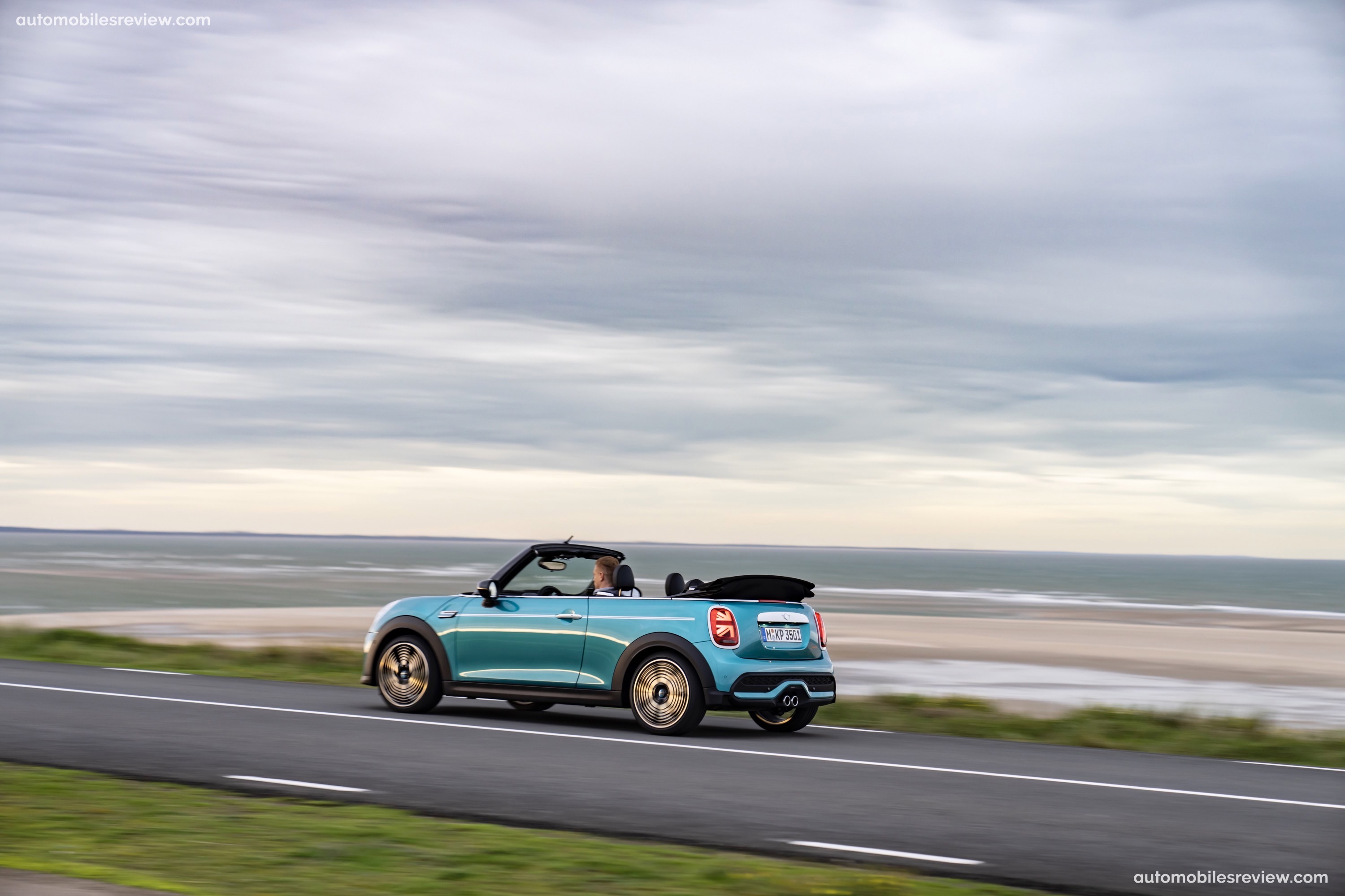 MINI Cooper S Convertible Seaside Edition