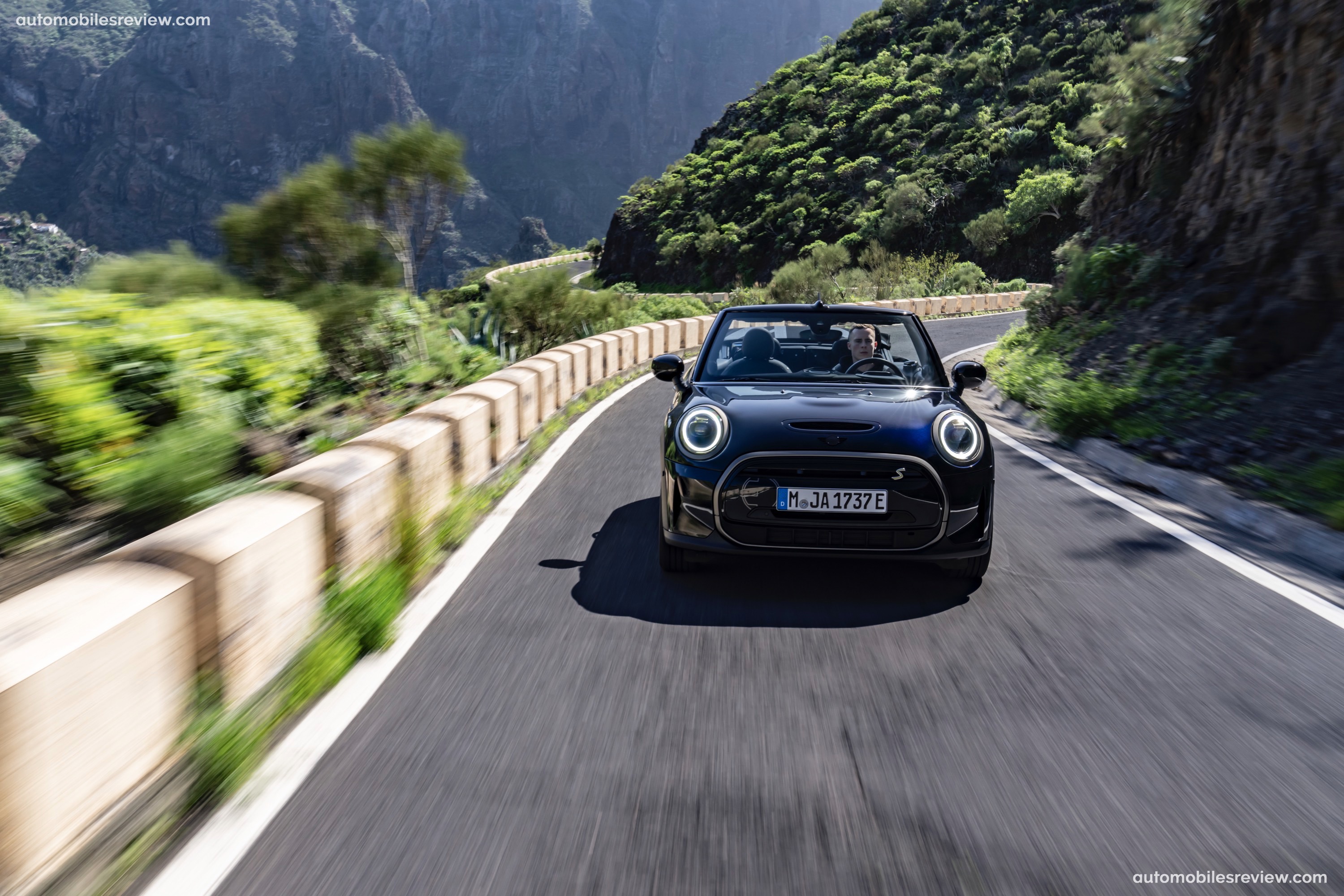 MINI Cooper SE Convertible