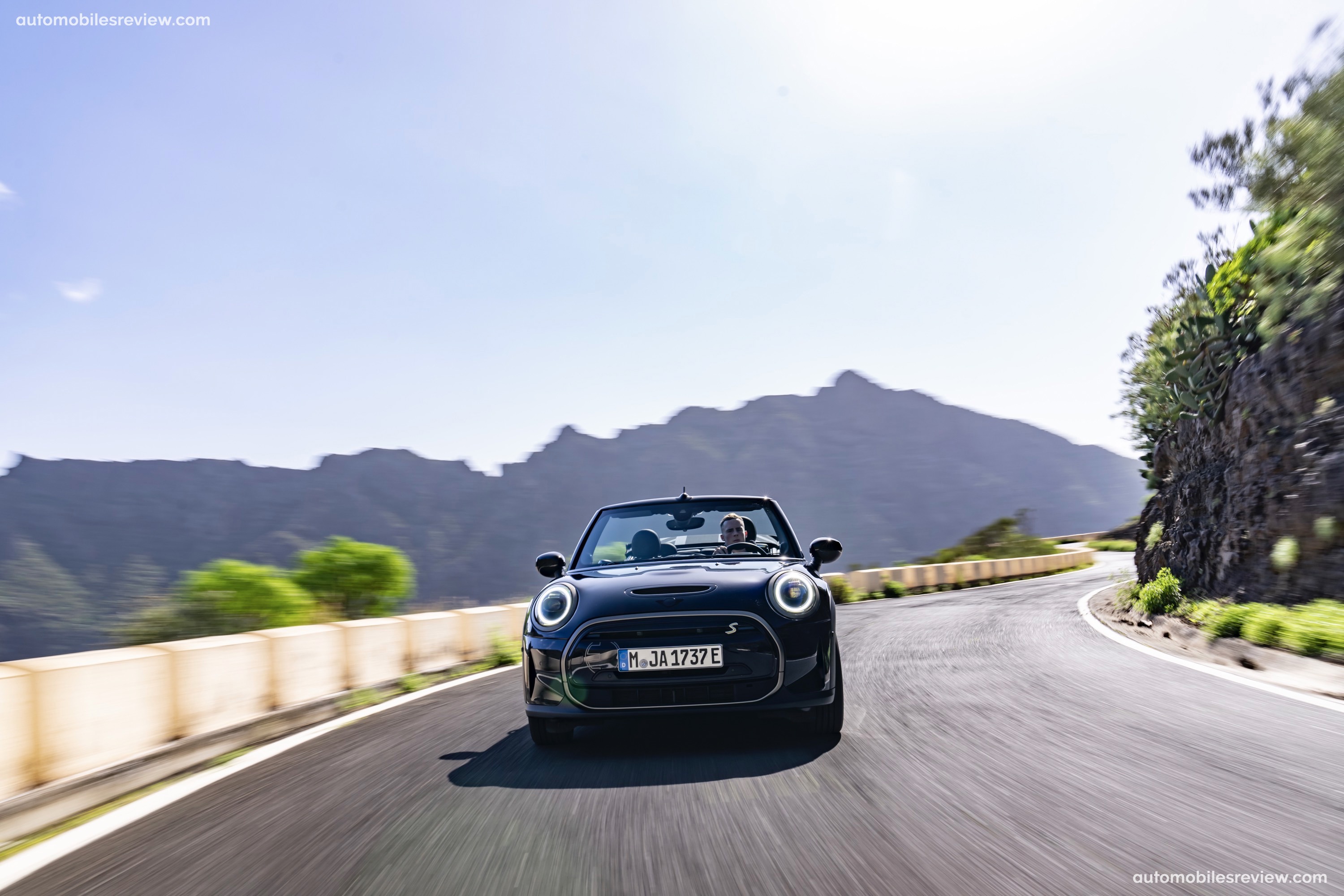MINI Cooper SE Convertible