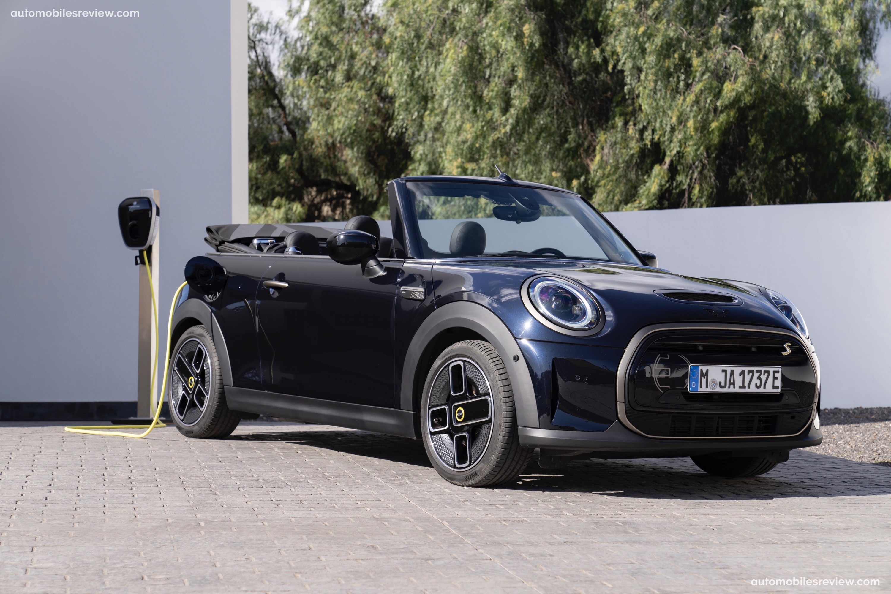 MINI Cooper SE Convertible