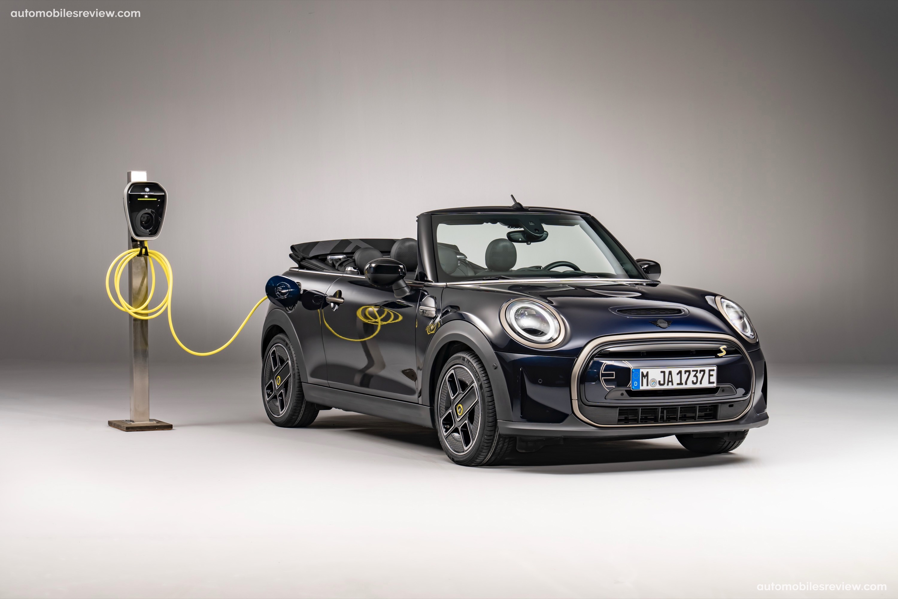 MINI Cooper SE Convertible
