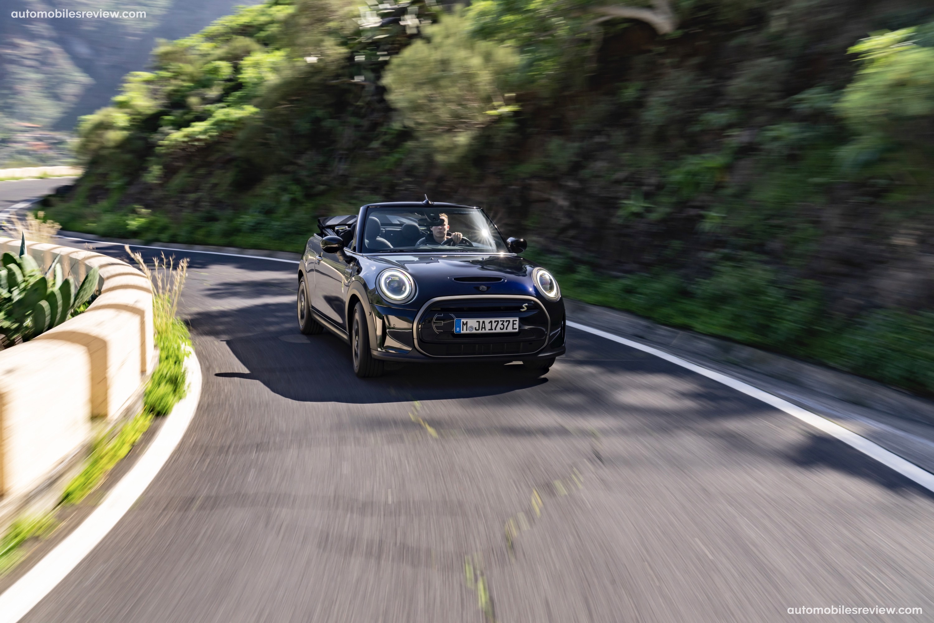 MINI Cooper SE Convertible