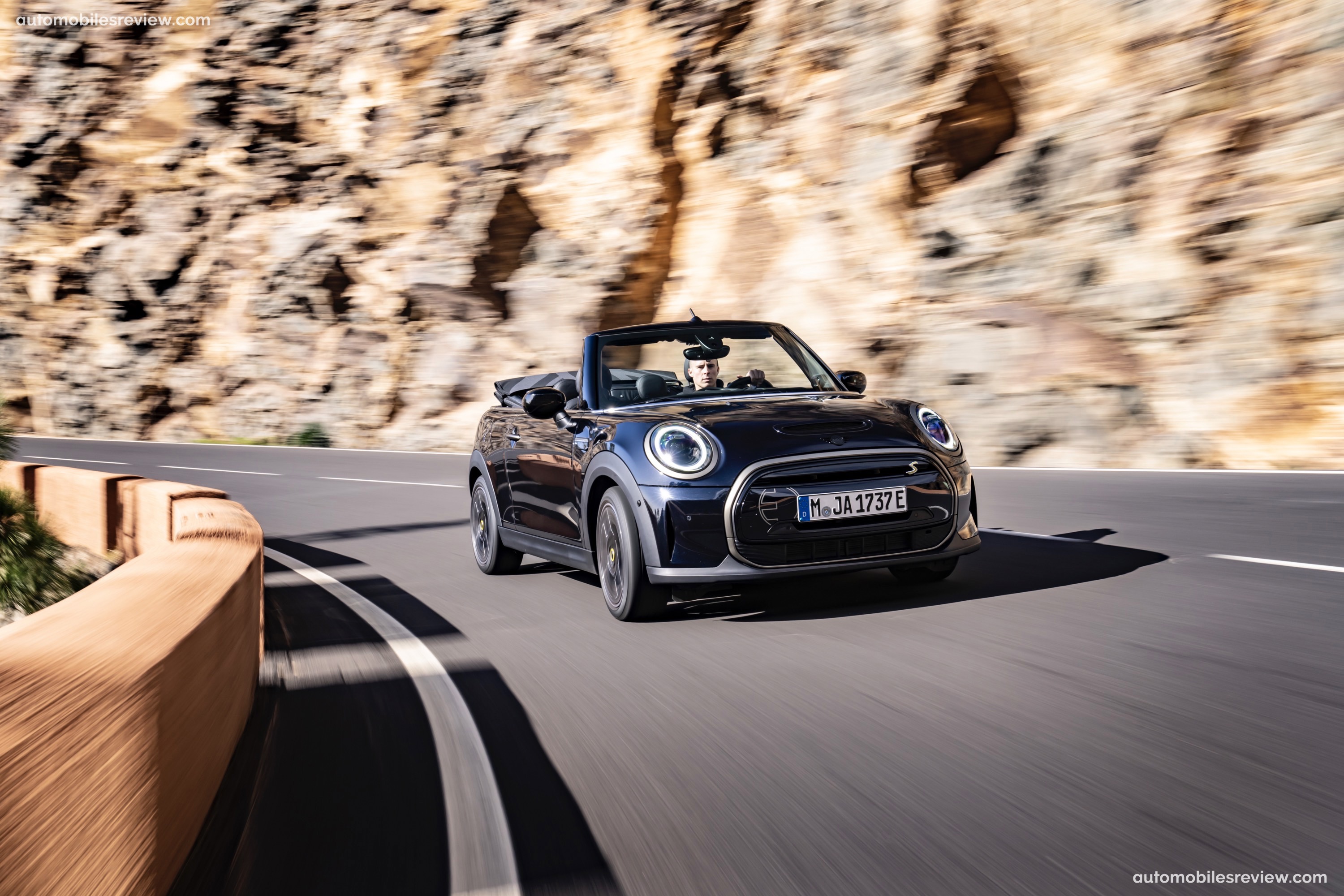 MINI Cooper SE Convertible