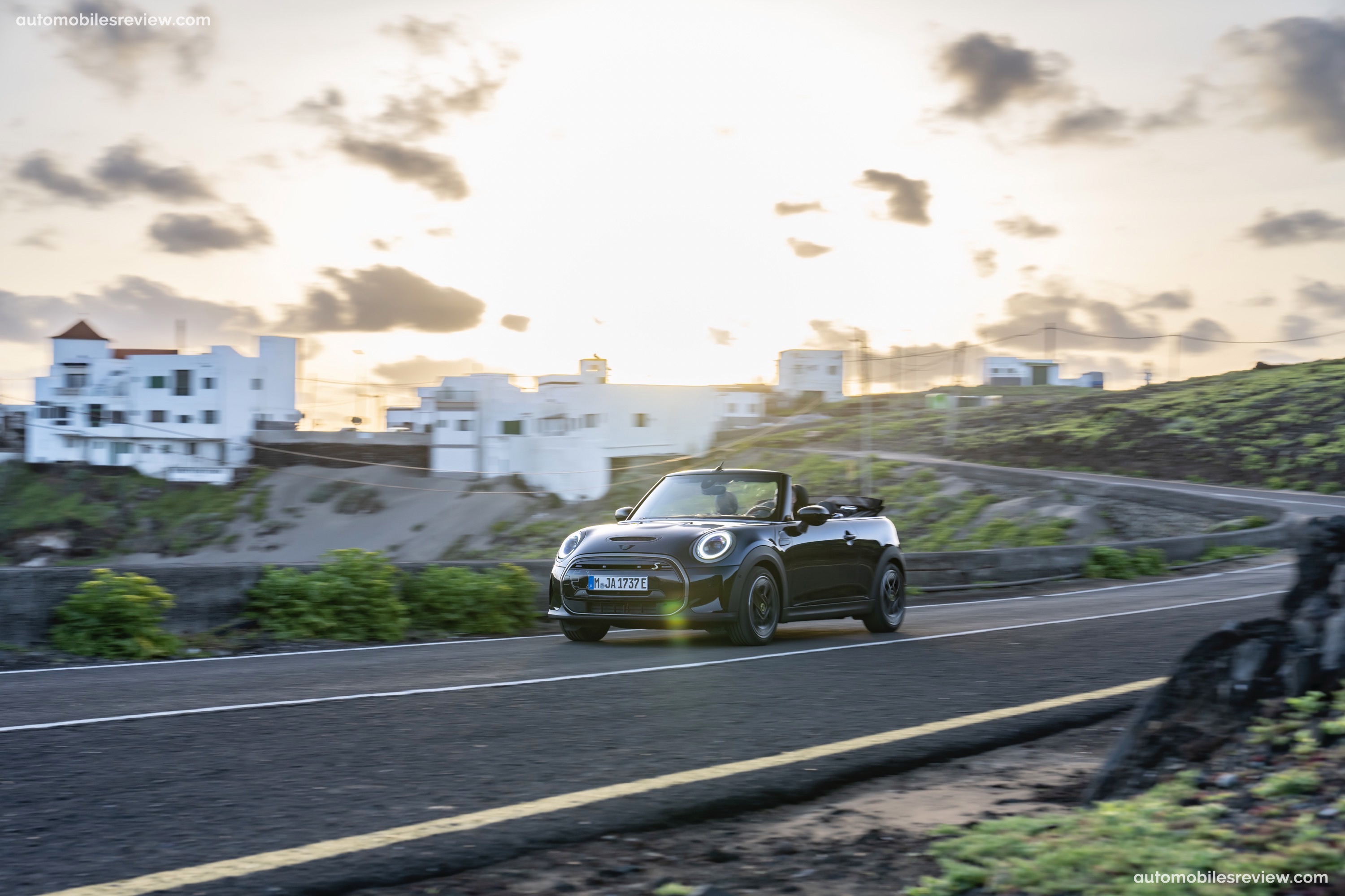 MINI Cooper SE Convertible