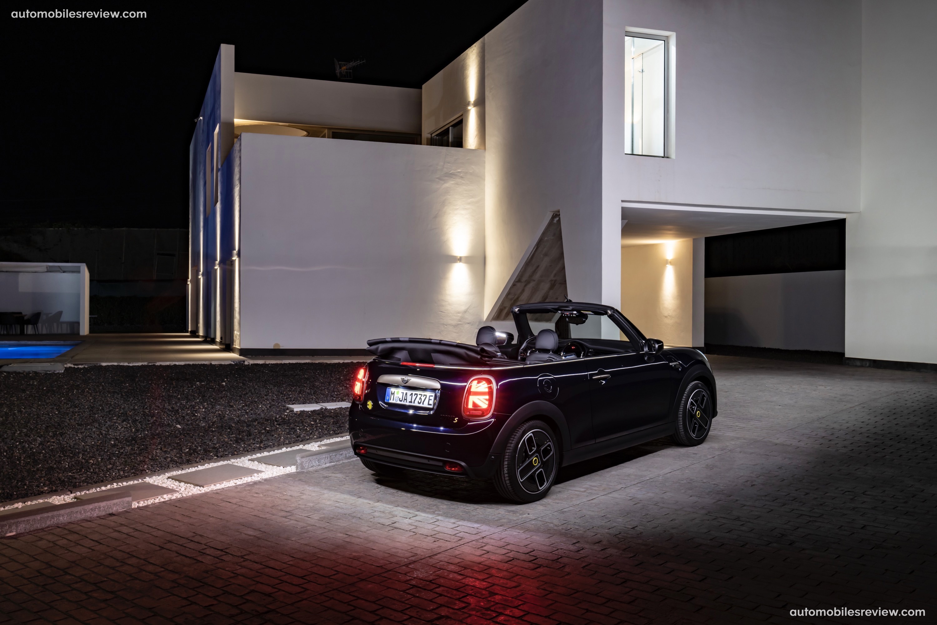 MINI Cooper SE Convertible