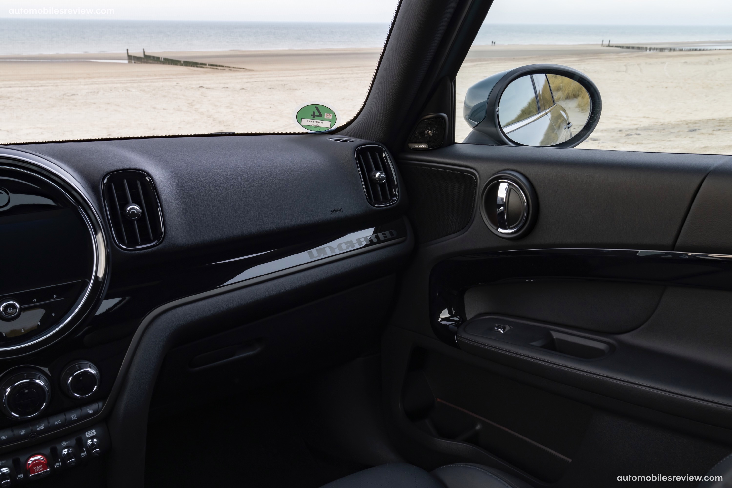 MINI Countryman Cooper S ALL4 Uncharted Edition