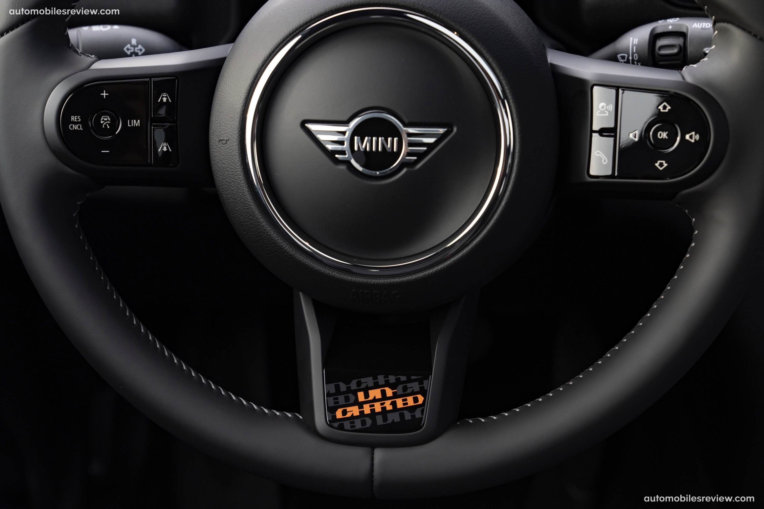 MINI Countryman Cooper S ALL4 Uncharted Edition
