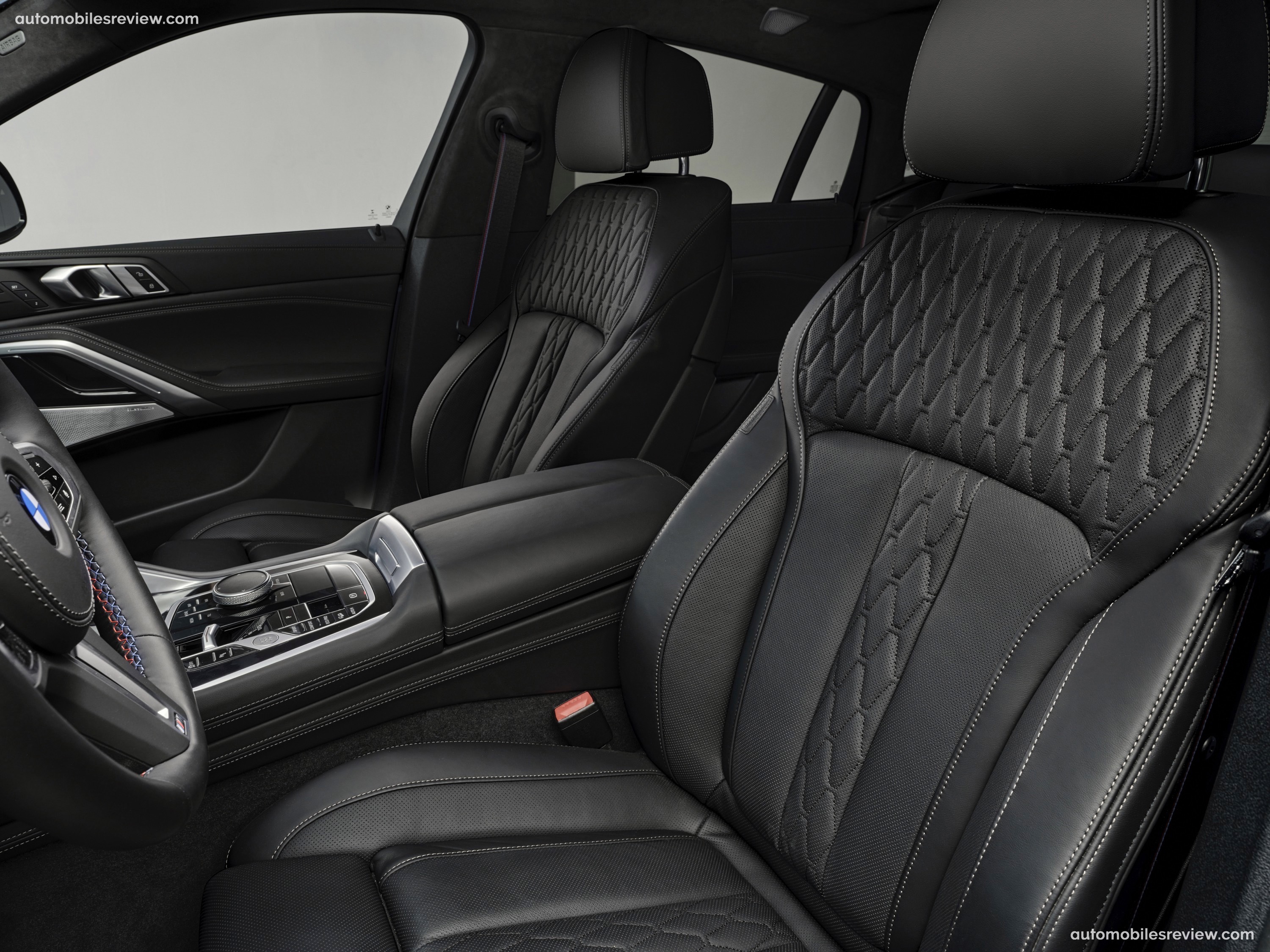 BMW X6 M60i