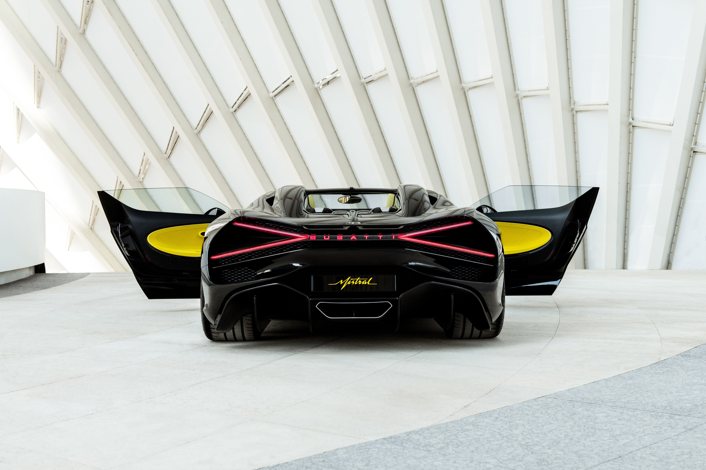 Bugatti W16 Mistral