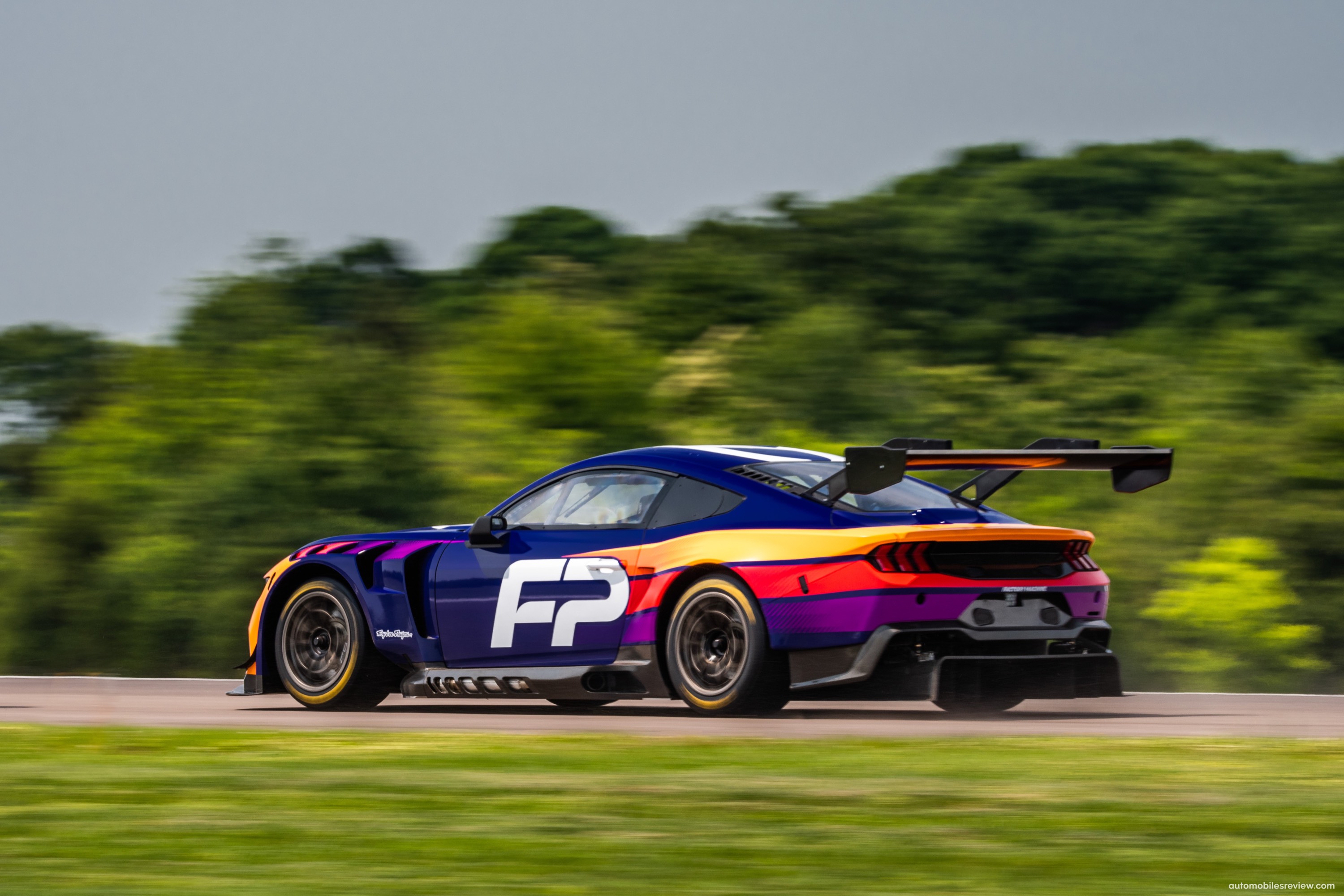 Ford Mustang GT3 Racecar