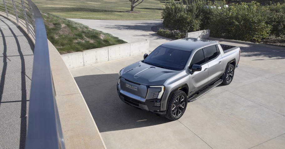  GMC Sierra EV (2024)