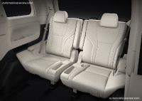 Lexus LM (2024)