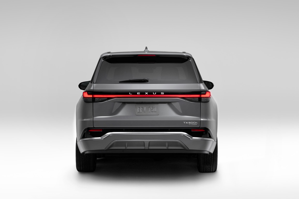 Lexus TX
