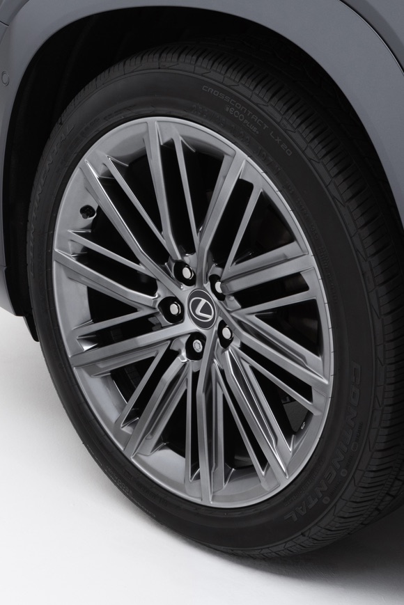 Lexus TX