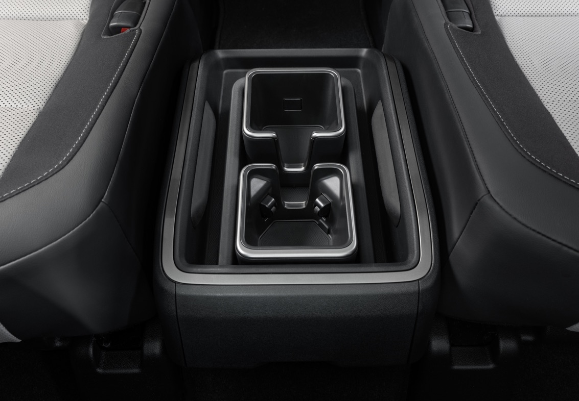 Lexus TX