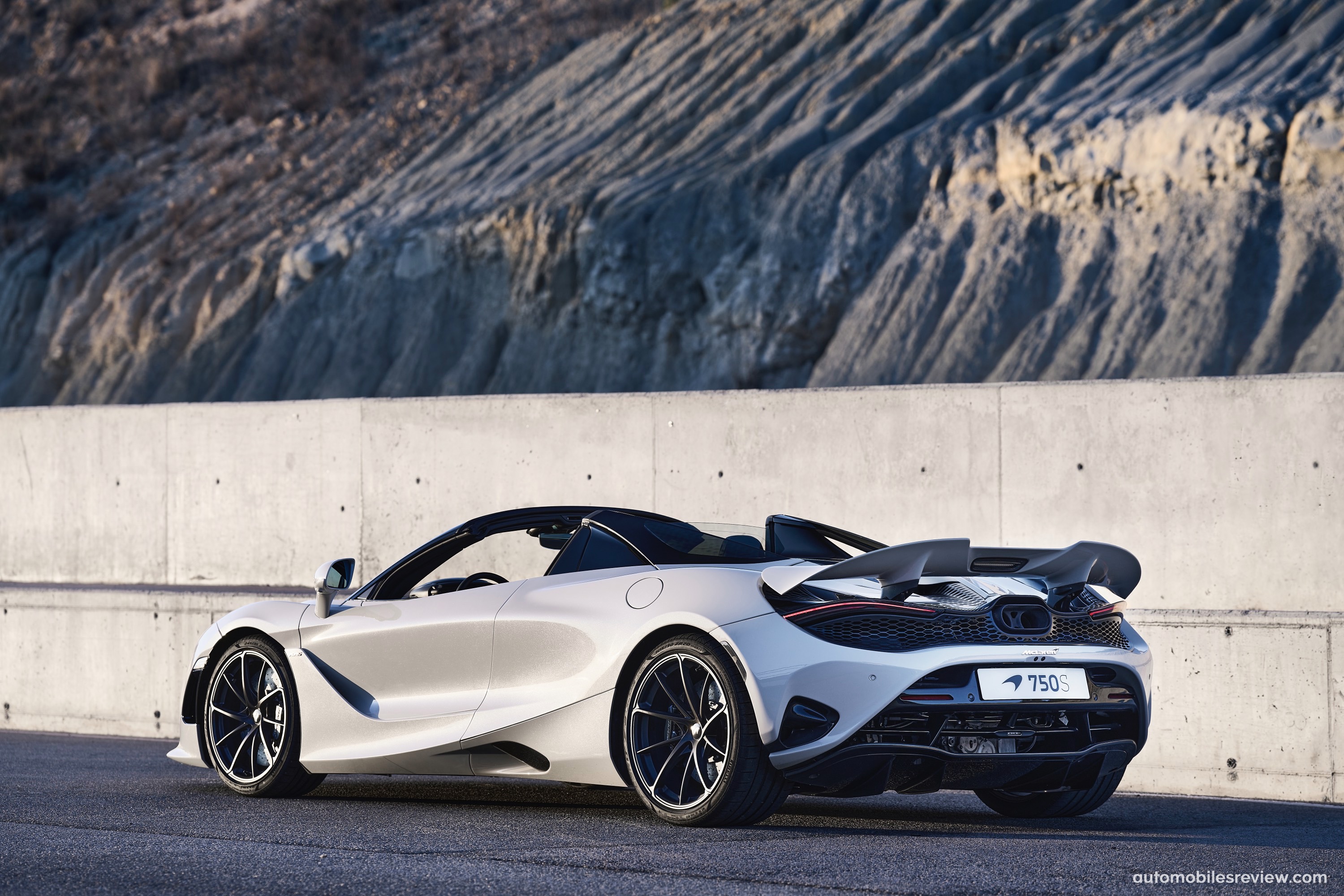 McLaren 750S
